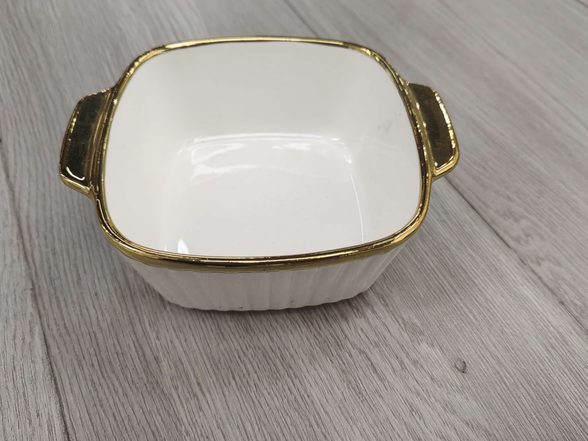 Daily necessities tableware series: Ceramic tableware sets, baking trays, ceramic plates, rice bowl combination sets, gold-rimmed daily porcelain bowls details Picture