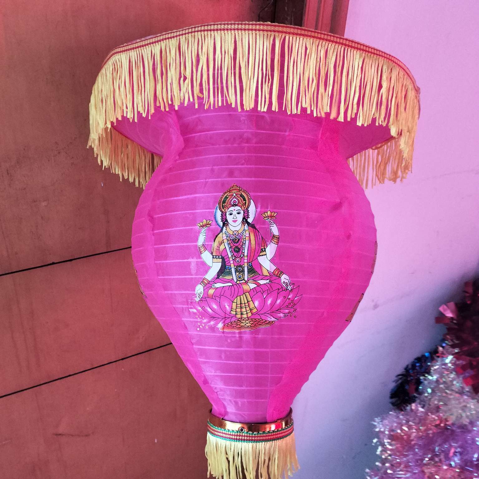 Creative handicrafts and gifts collection, plastic fabric palace lanterns, beautiful and practical decorative items, gifts, customized lamps, advertising lamps, gods, foreign trade Application Scenario