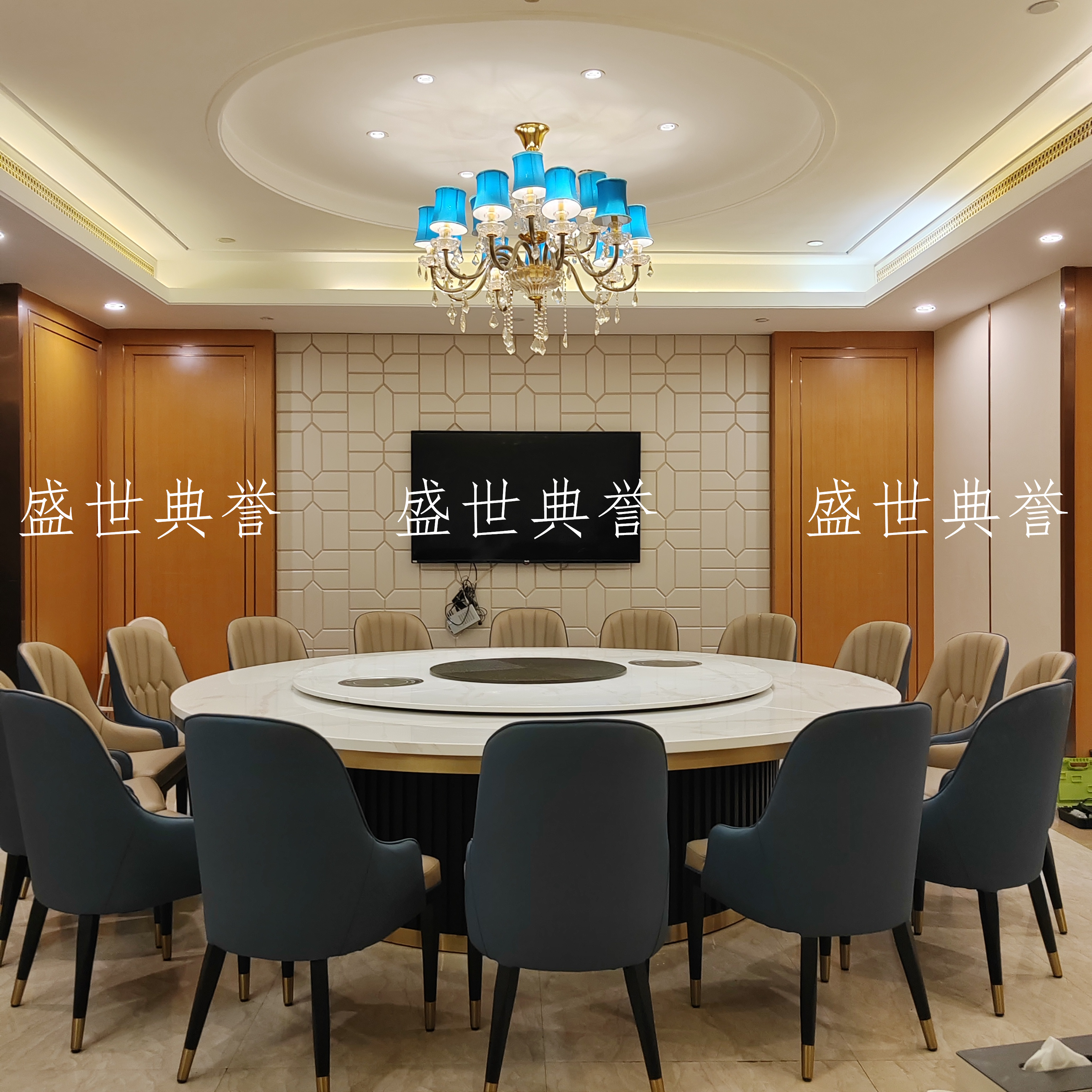 Pu 'er Seafood Zizao electric dining tables and chairs, hotel private rooms, light luxury dining chairs, high-end clubs, modern and simple pineapple chairs Item Picture