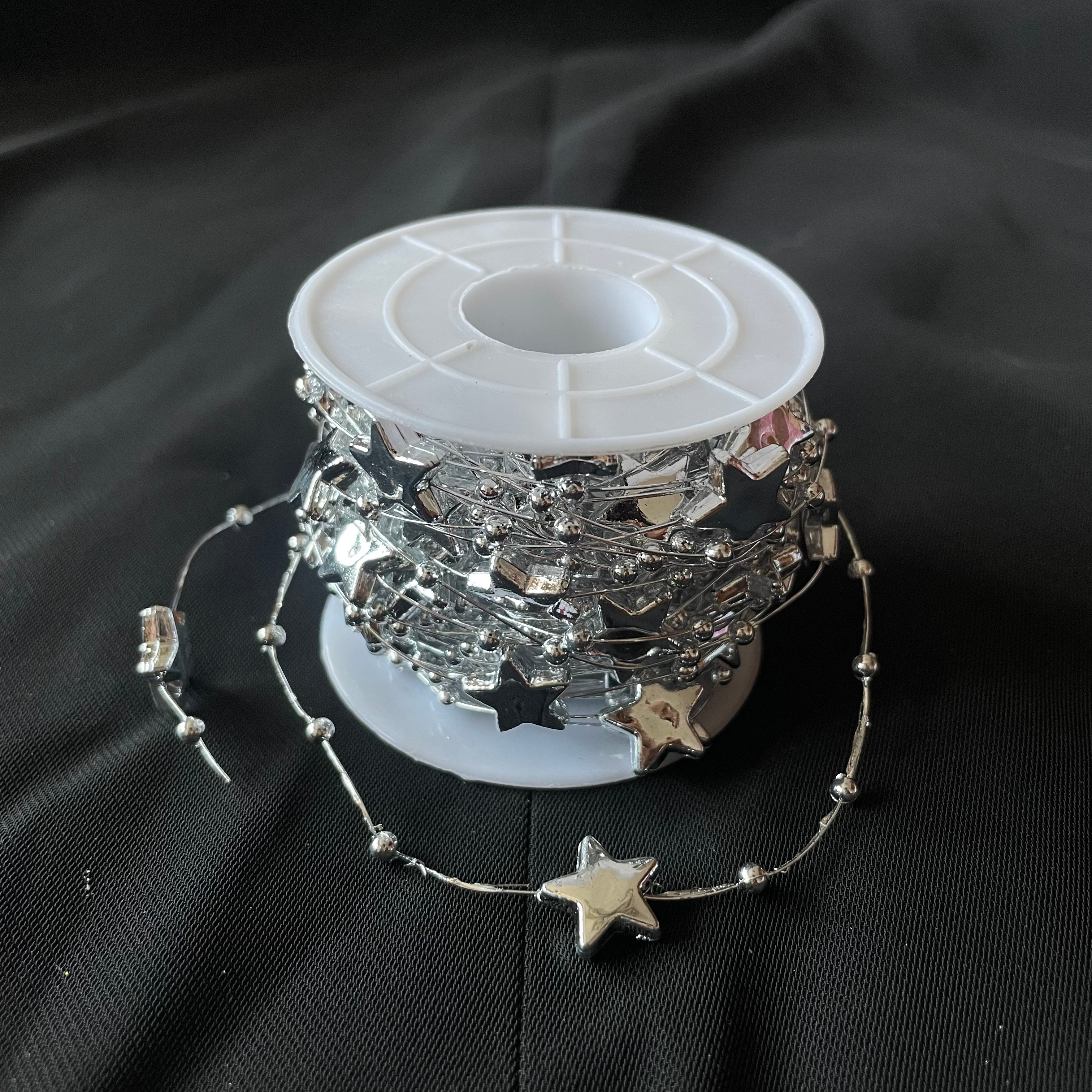 10M línea de pesca cadena de cuentas de cinco estrellas feliz navidad esencial conjunto de decoraciones de navidad contiene sombrero de navidad y una variedad de decoraciones de navidad agregar un ambiente festivo para el hogar Specification image