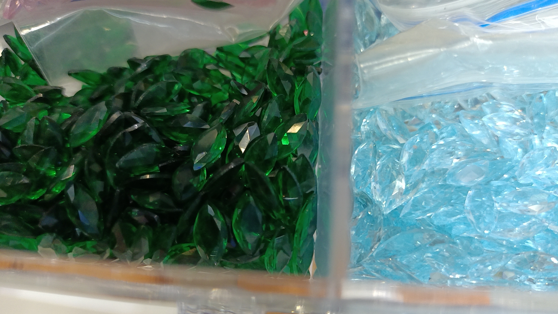 网红马眼K9锆石美甲钻批发水晶蝴蝶冰透尖底钻锆水滴透明钻指甲饰品