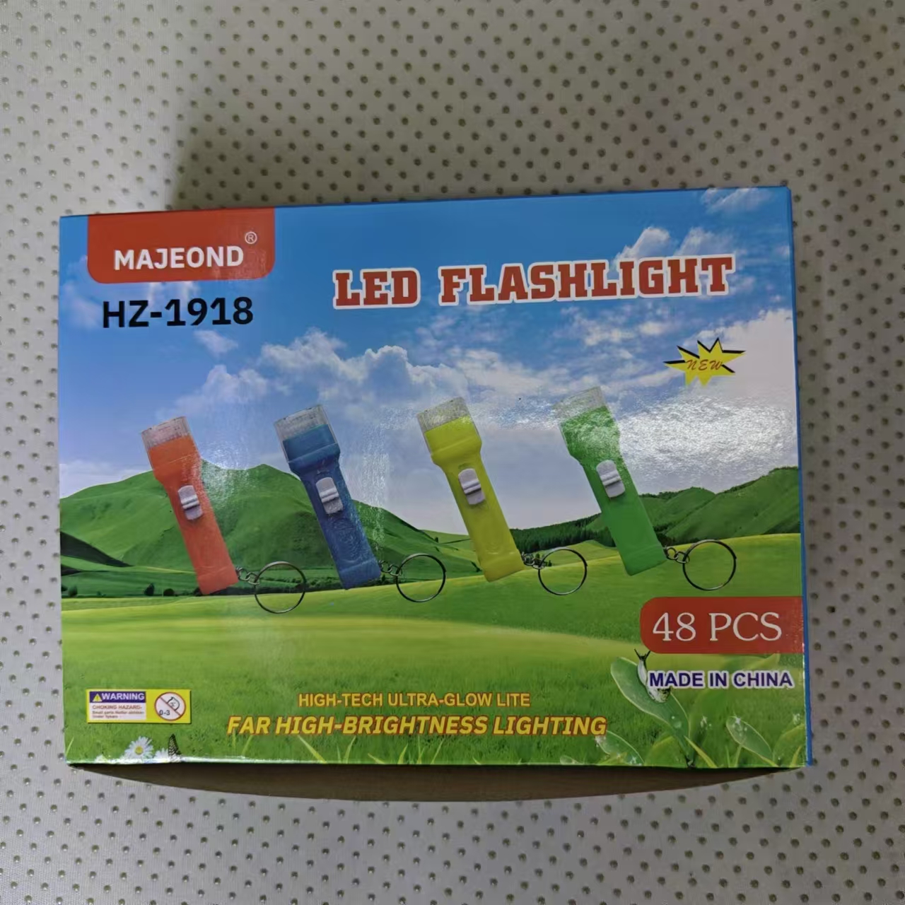 Small flashlight, luminous toy, small gift event, giving away small pendants, white lights, buttons, electronic flashlights, factory direct sales pic 1