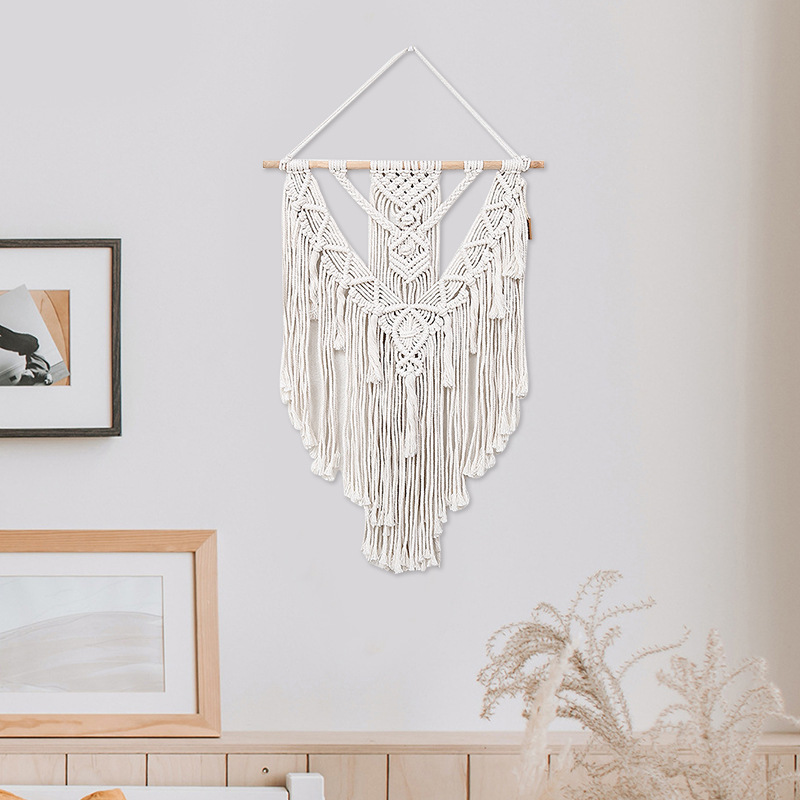 Manufacturers Direct To Bohemian Hand-Woven Tapestry Cotton Woven Background Wall Living Room Triangle Fringe Tapestry Application Scenario