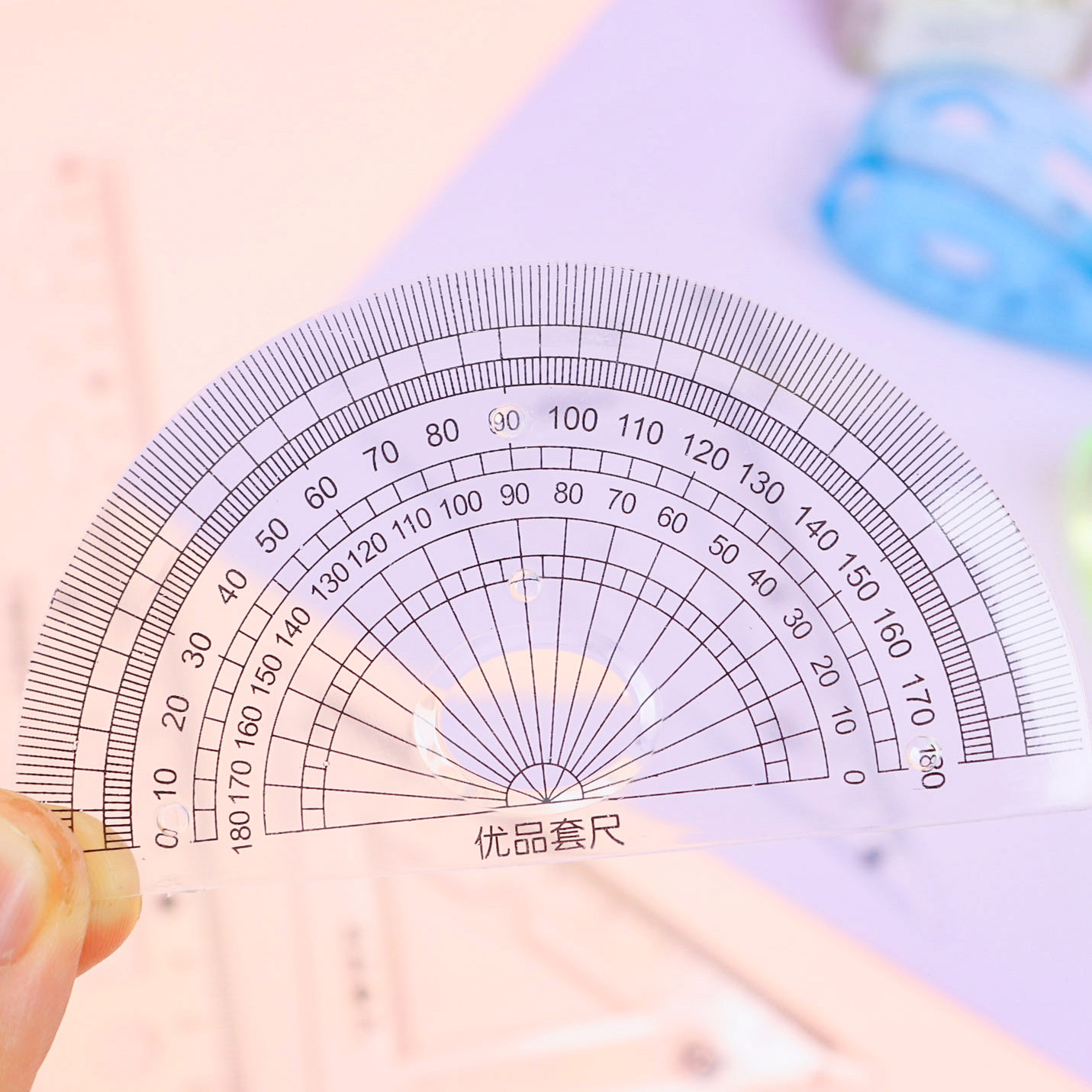 文具/文具套装/学生用品/书皮纸包装纸/学生用品学生卡通白底实物图