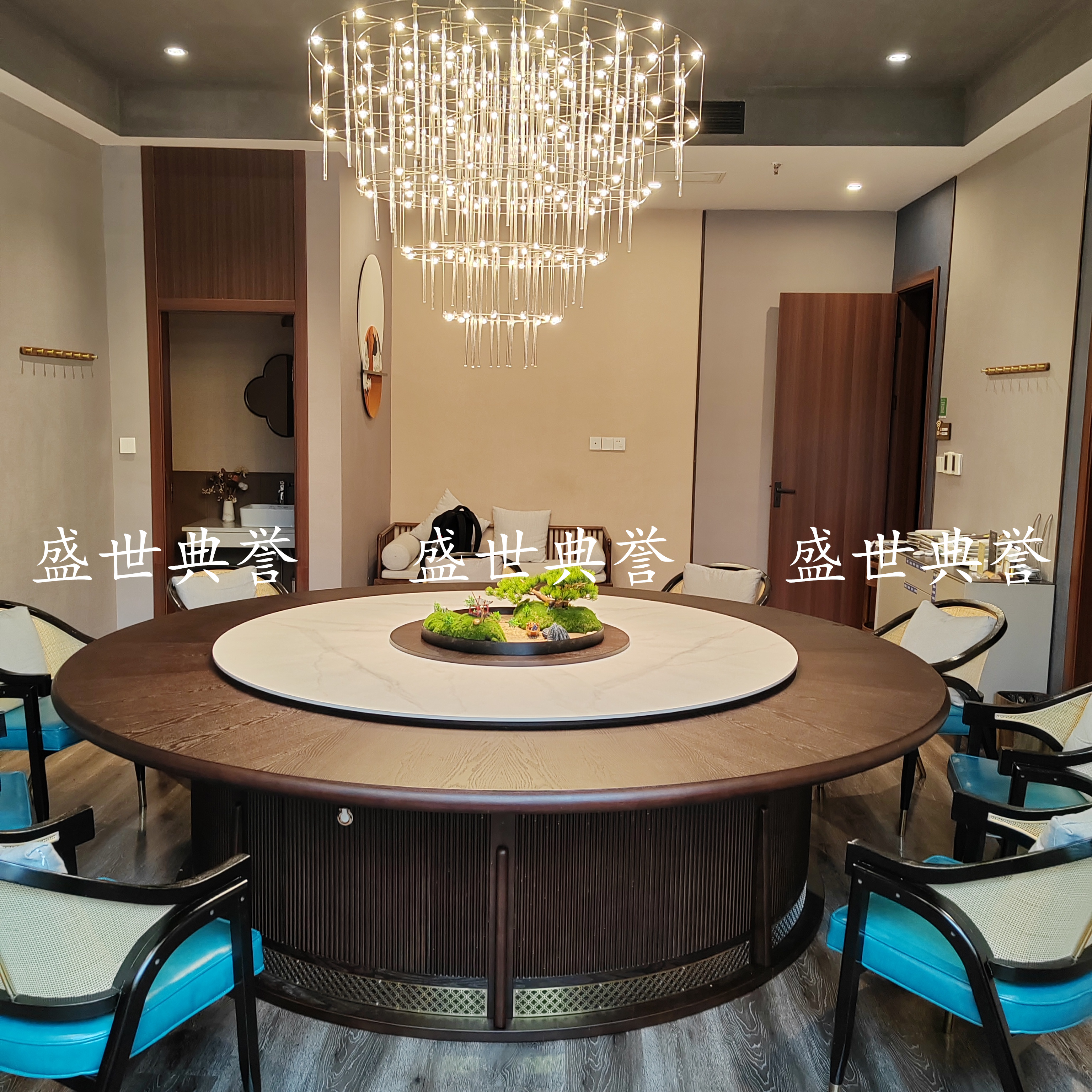 Songyuan Seafood Hotel Electric dining tables and chairs, automatic revolving tables for private rooms in resort hotels, and large round tables for business banquets Application Scenario