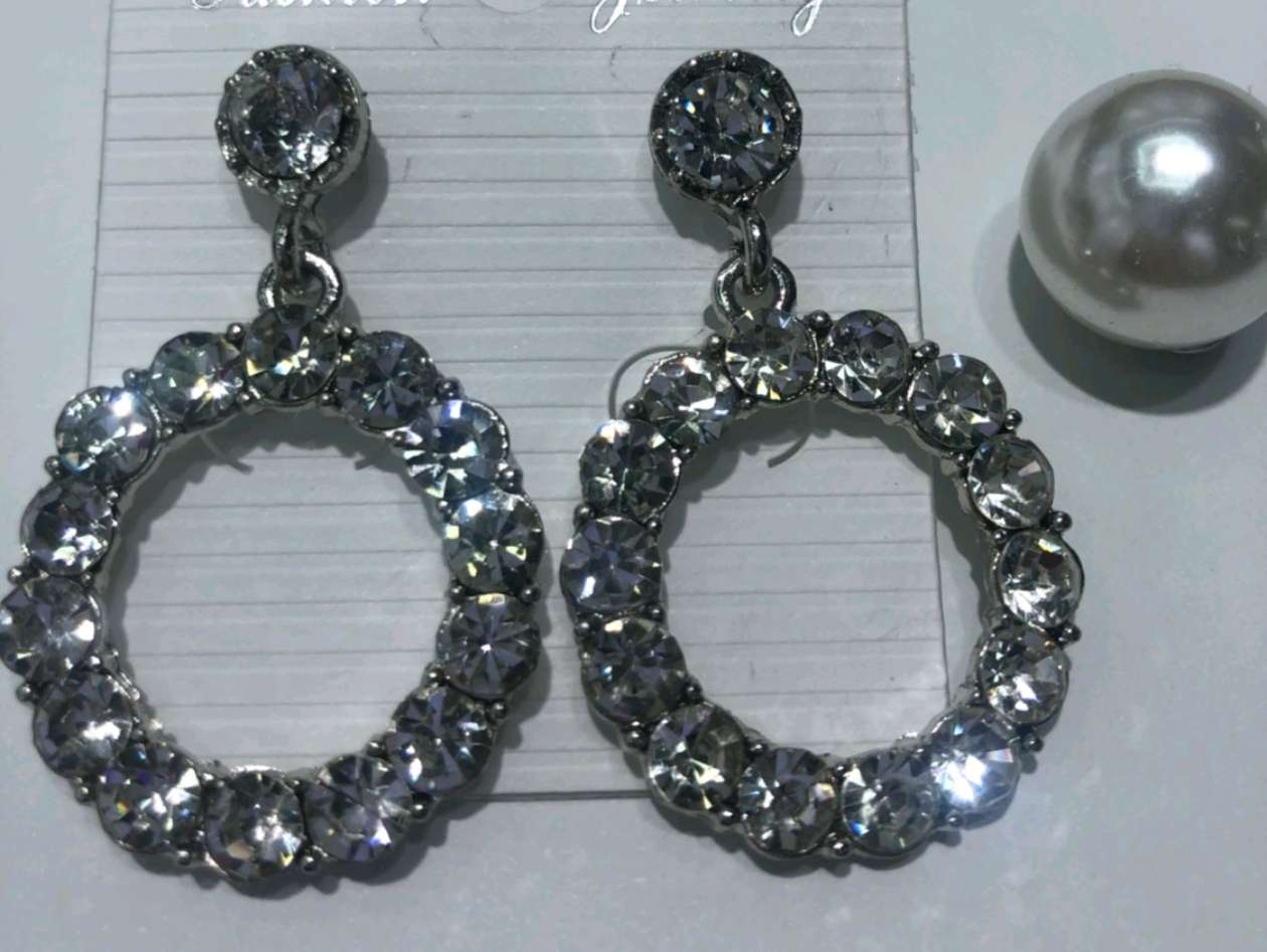 Yuna Accessories A-101 Earrings, Korean version best-selling earrings, trendy accessories Specification image