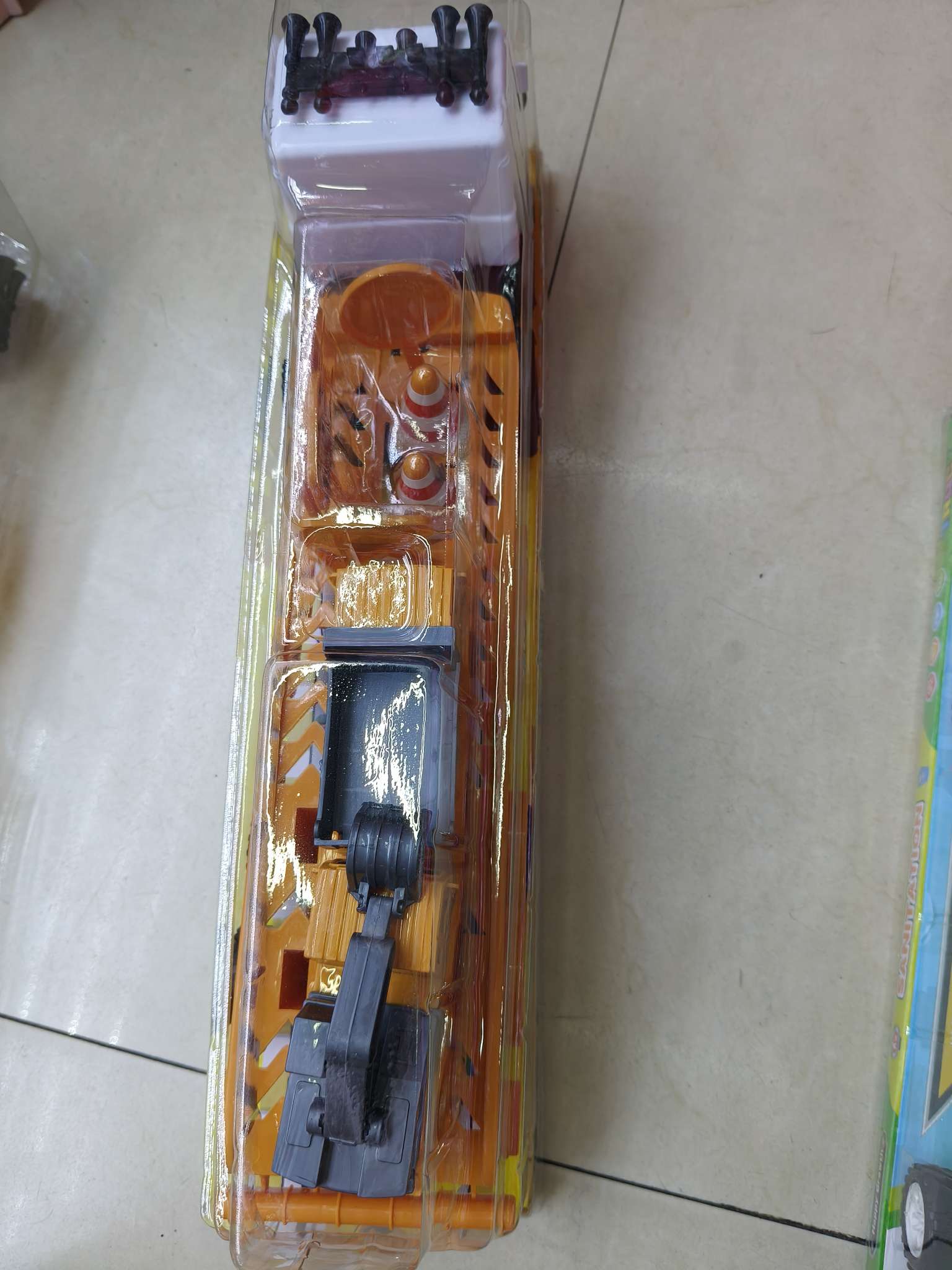 新款玩具车模型，吸塑盒装，造型优美，做工精良。7.9元/个，60个/箱。7款不混装。汽车模型工程车新款车详情图5