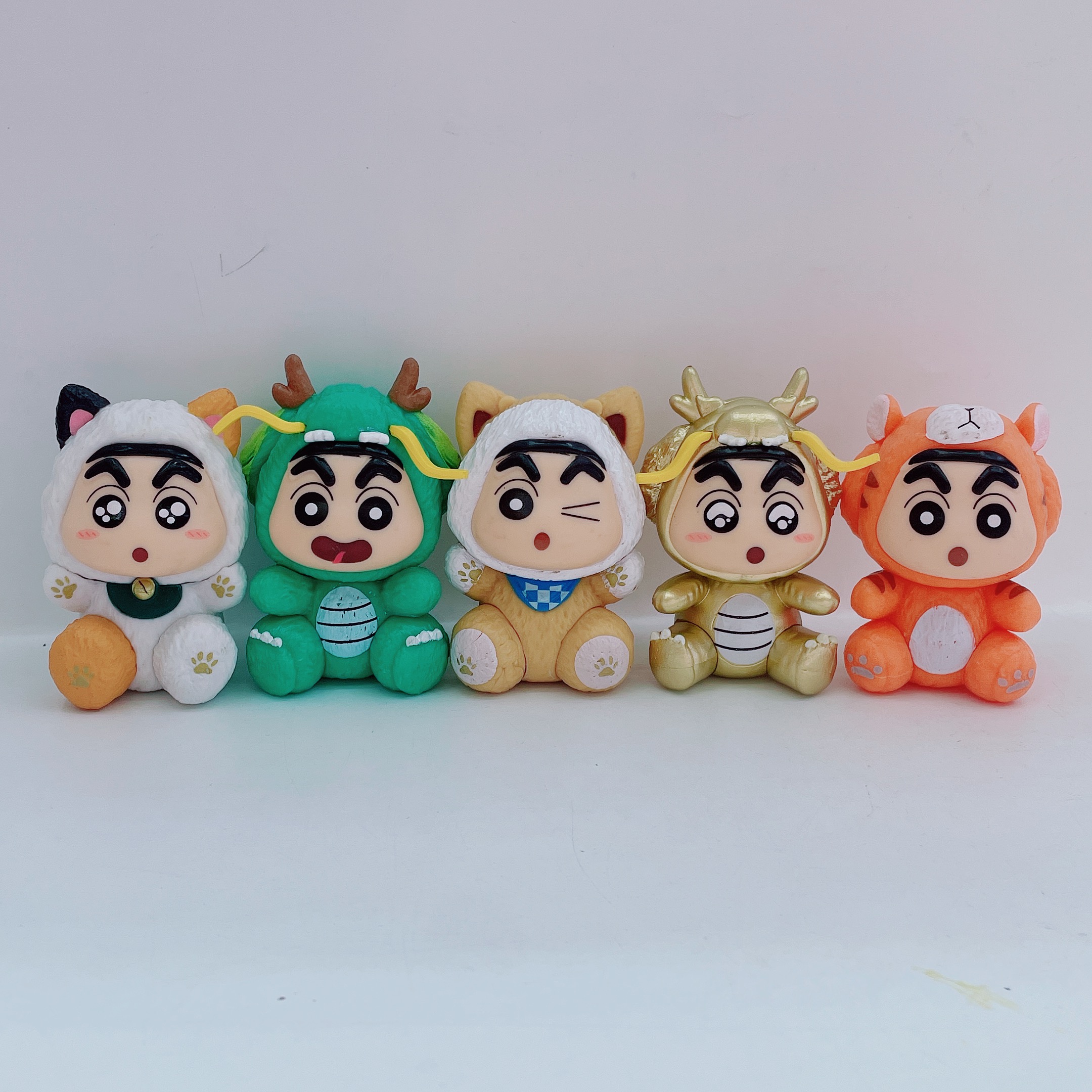 蜡笔小新手办5款龙年生肖小新动漫可爱公仔模型蛋糕摆件