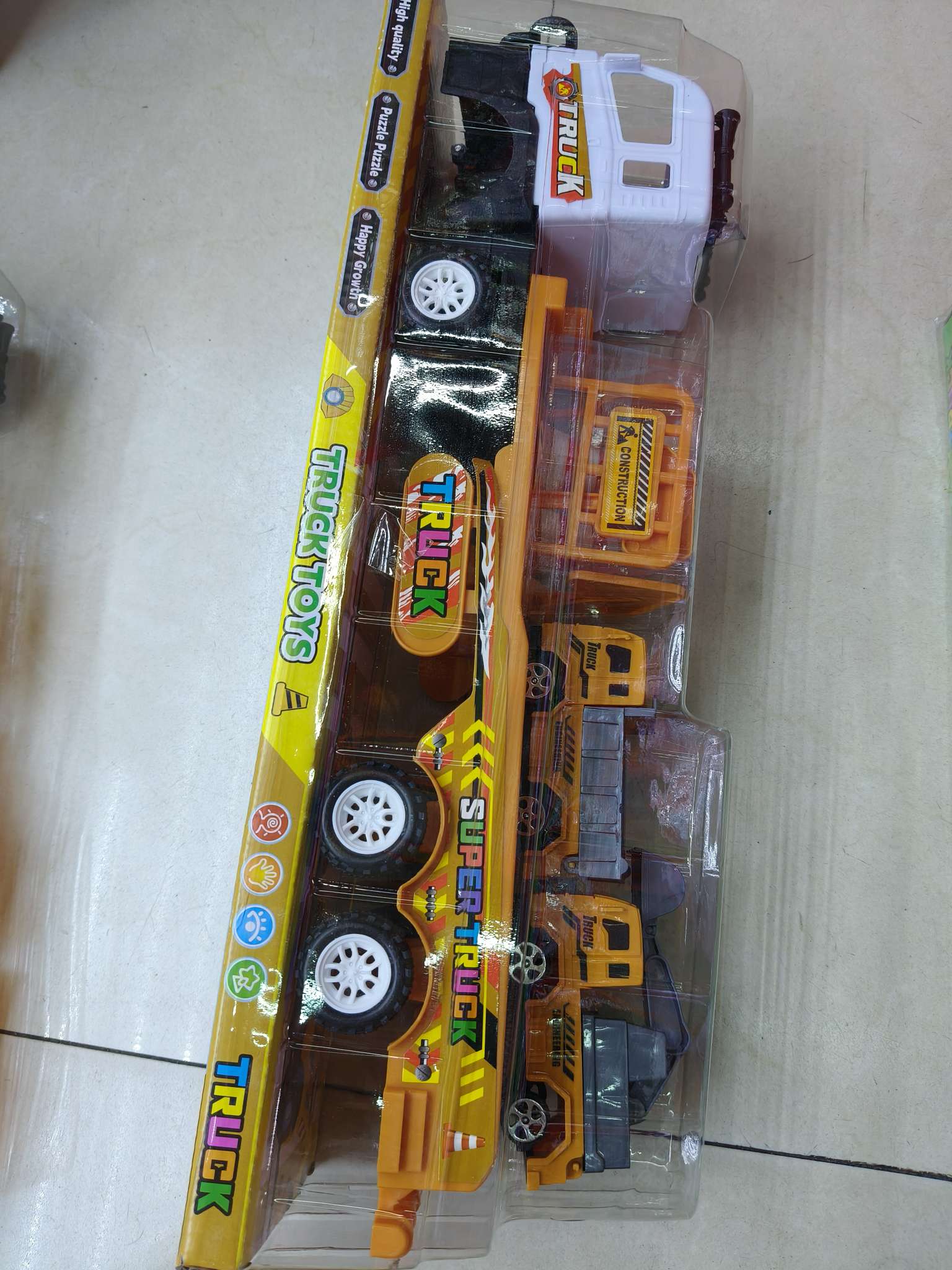 新款玩具车模型，吸塑盒装，造型优美，做工精良。7.9元/个，60个/箱。7款不混装。汽车模型工程车新款车详情图4