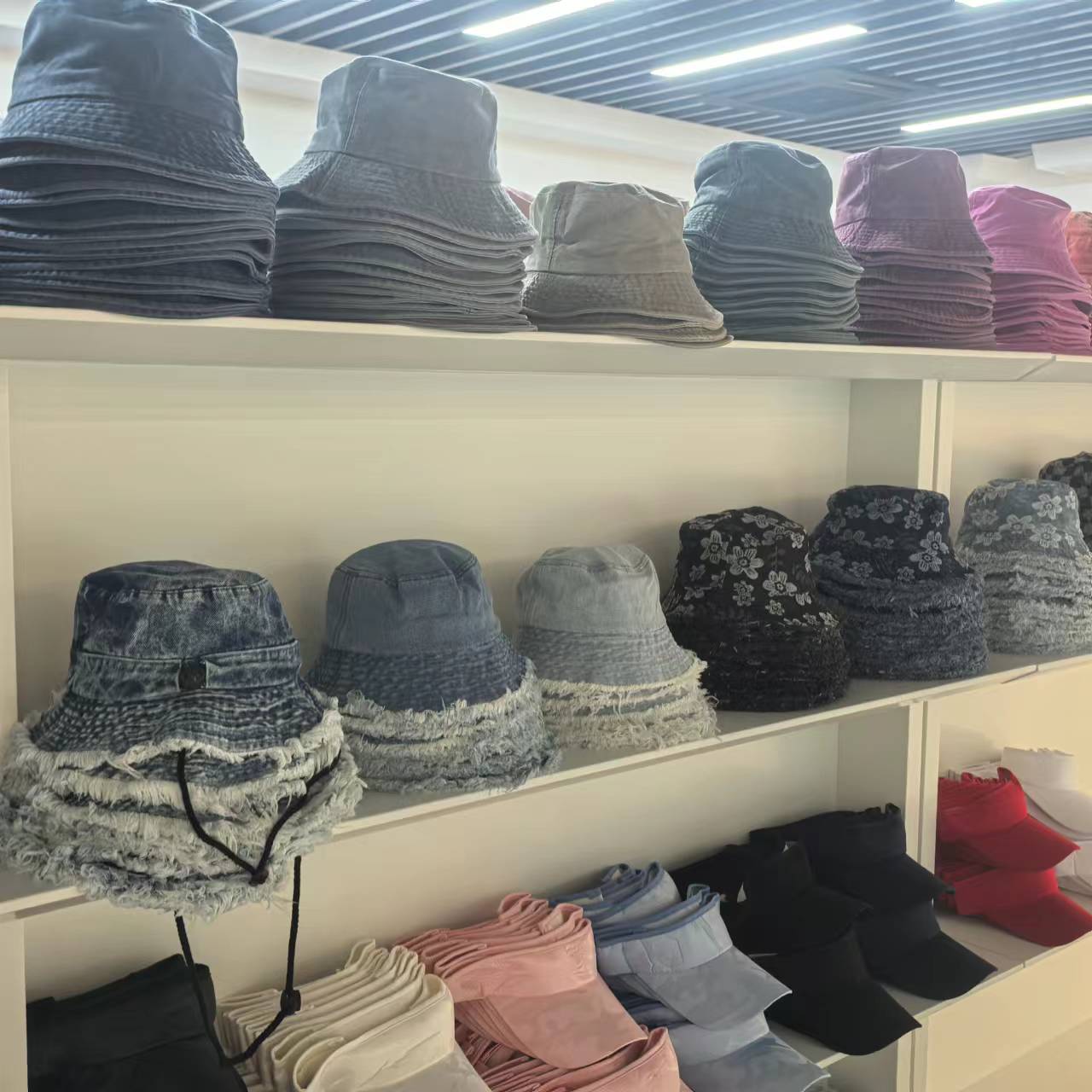 Xinluodan Hat Industry describe pic - 5