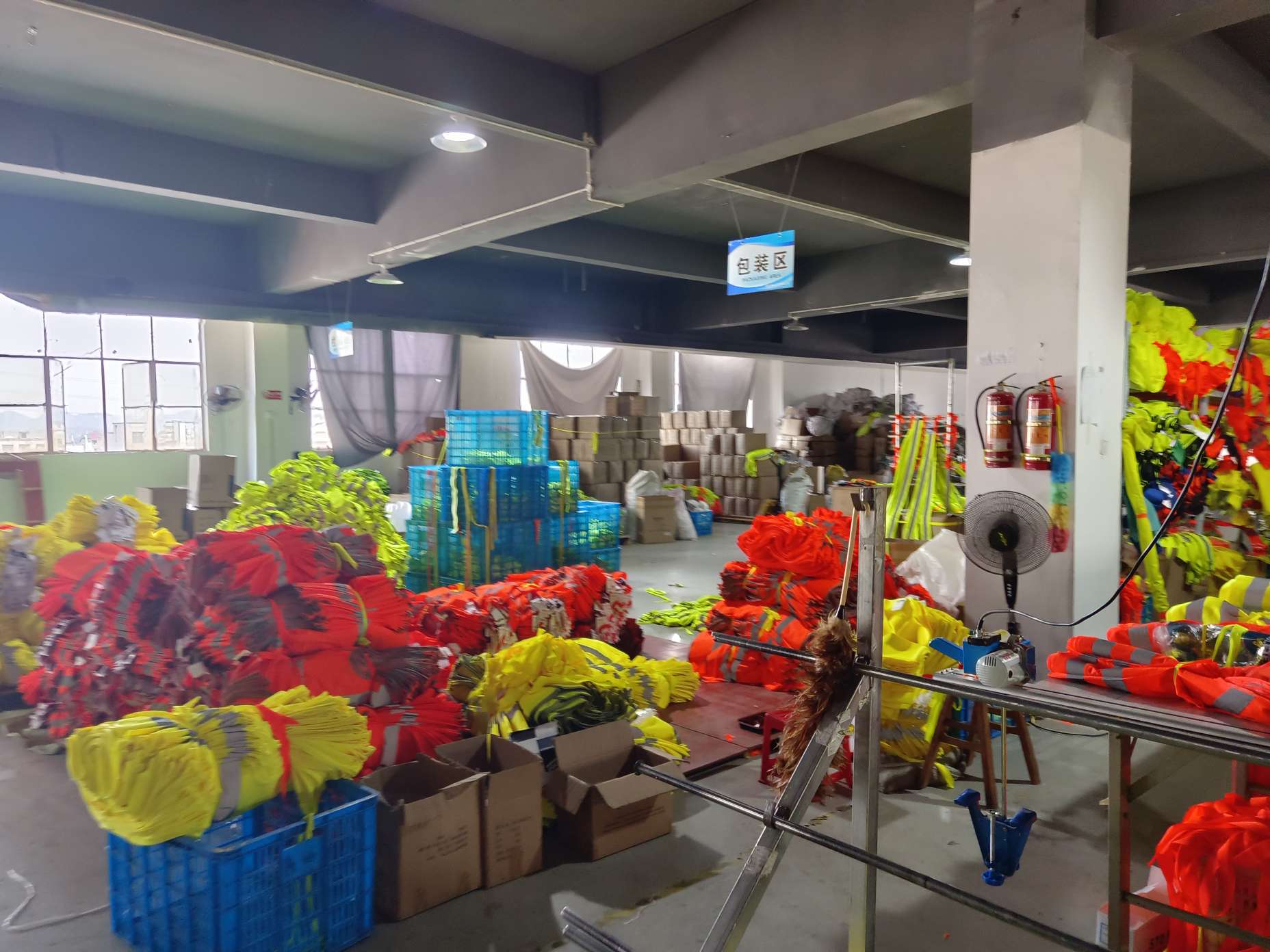 交通安全设施专用 高反光材料制造 安全防护反光衣 提升夜间行车安全反光马甲详情图11