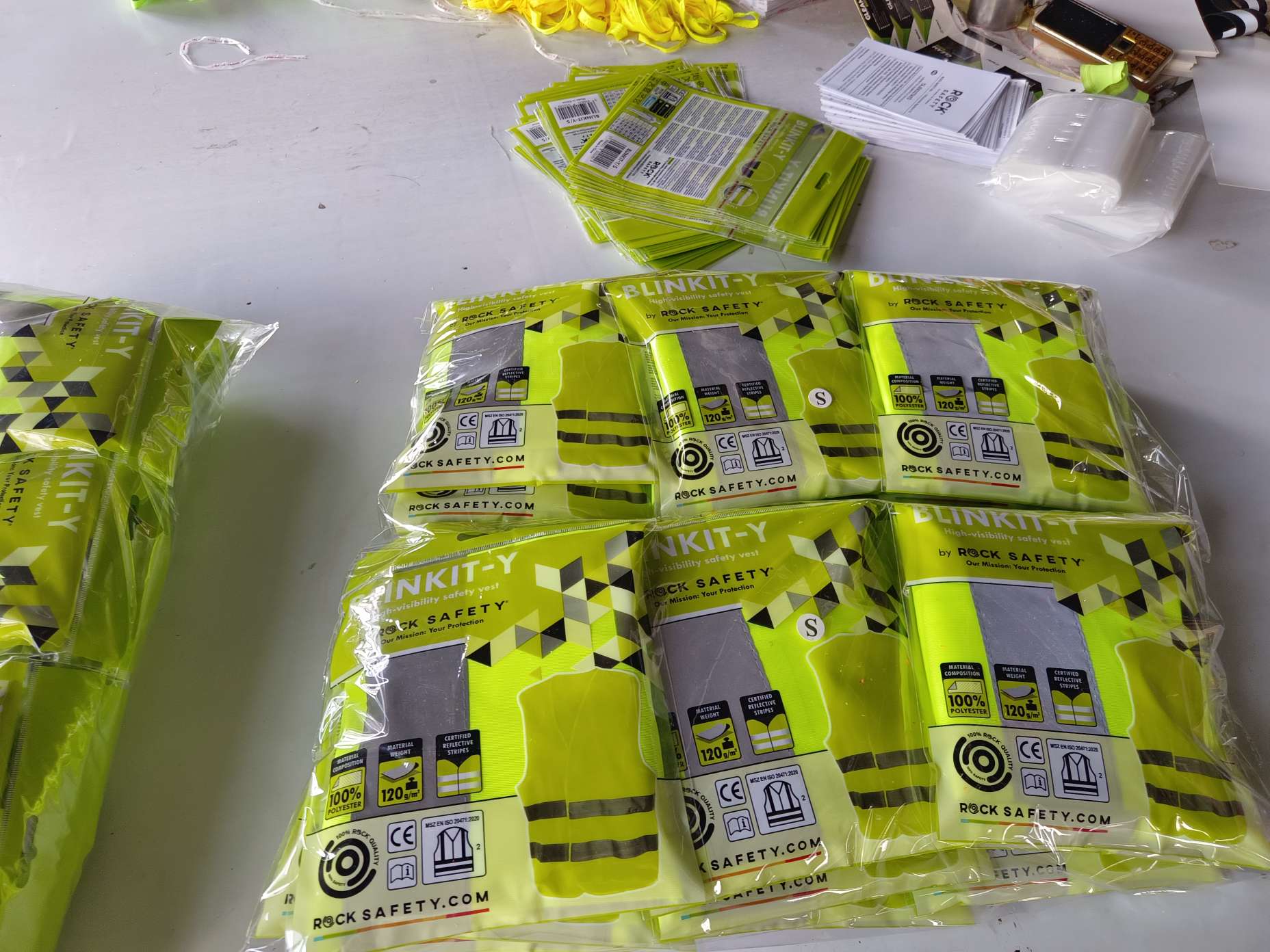 交通安全设施专用 高反光材料制造 安全防护反光衣 提升夜间行车安全反光马甲详情图3