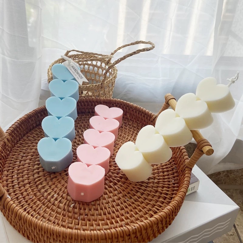Heart-shaped sugar-coated haws scented candle INS Simple Home scented Candle Souvenir, Soybean scented candle ornament, Scented candle, Scented candle, Birthday candle, Christmas candle, scented candle, scented candle wax Application Scenario