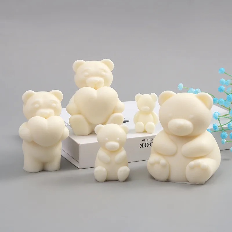 Sitting Bear Scented Soybean Candle, cute home scented handmade trinket, birthday cake, Creative souvenir, scented candle details Picture