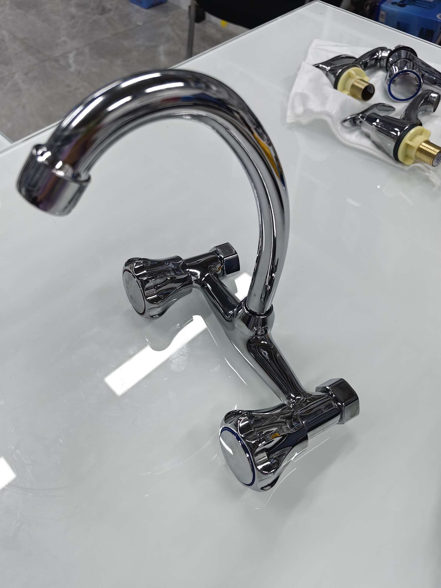 Ah41 Household Kitchen Wash Basin Faucet, Into The Wall Double Handle Hot And Cold Faucet, Faucet, Hot And Cold Faucet details Picture