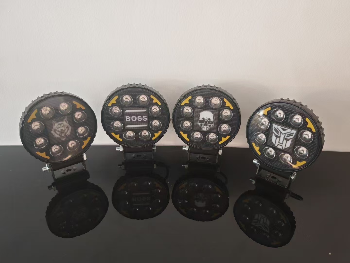 Automotive LED spotlights, work lights, dual-color spotlights, flashing lights, 4-inch round lights, square lights details Picture