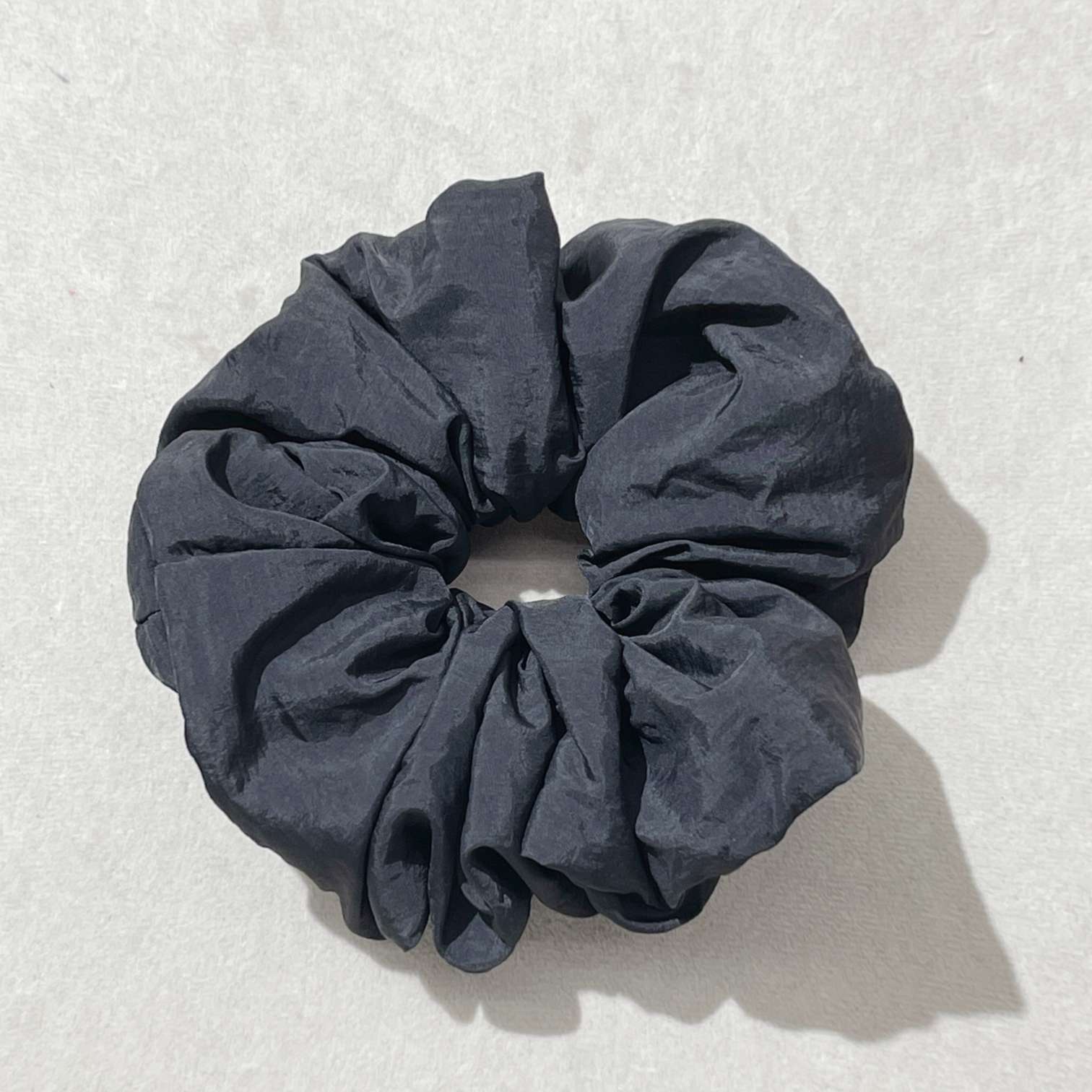 Korean high-end style, fluffy cloud-shaped large intestine hair band headwear, high-end accessories, hair accessories and other hair accessories show your temperament detail image 7