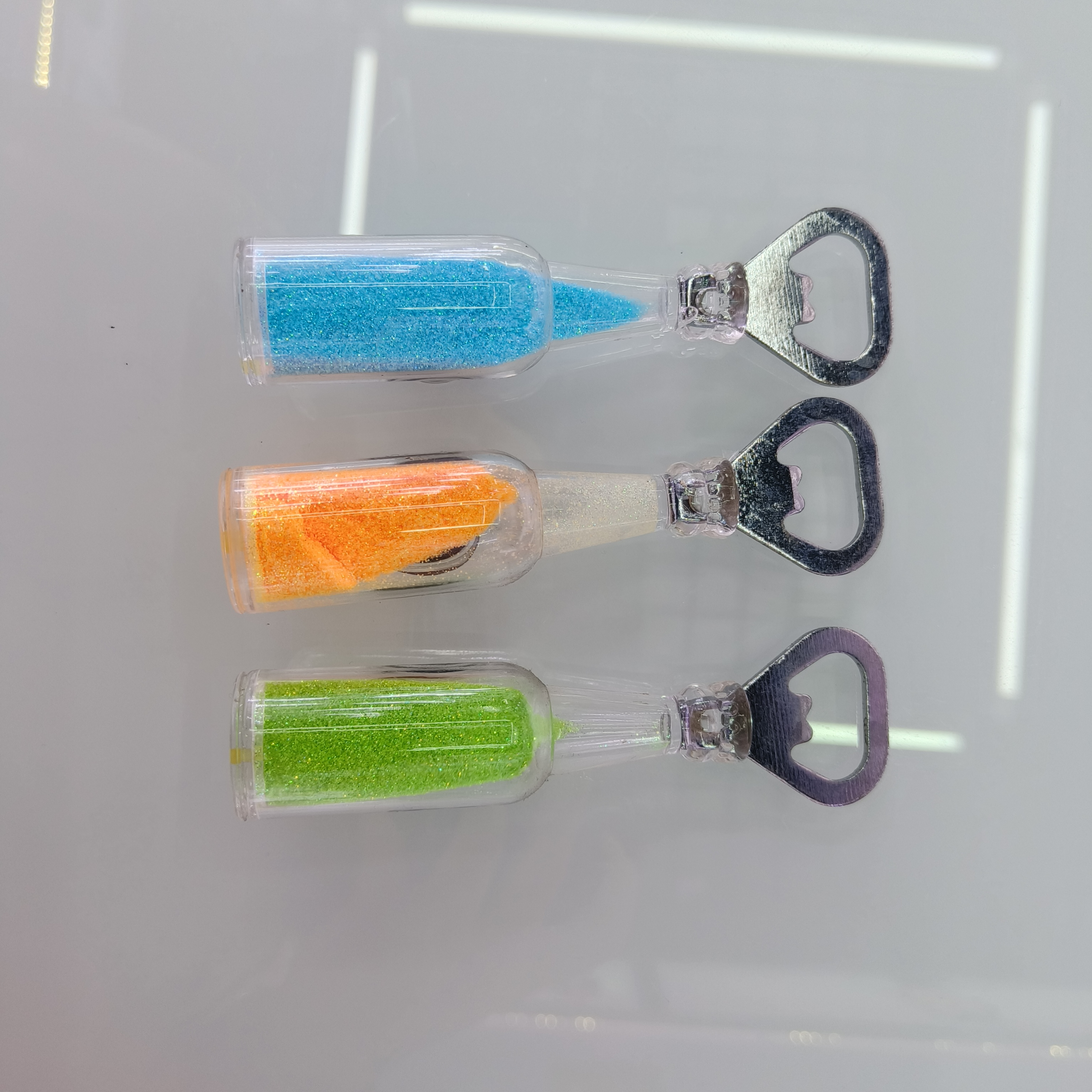 Zhehui Craft Bottle Shape refrigerator Sticker Glitter sequined bottle Practical bottle opener Screwdriver Bar Fun decoration Refrigerator Decoration Interchangeable Sticker Advertising promotion event gift Zhehui Craft 01 Item Picture