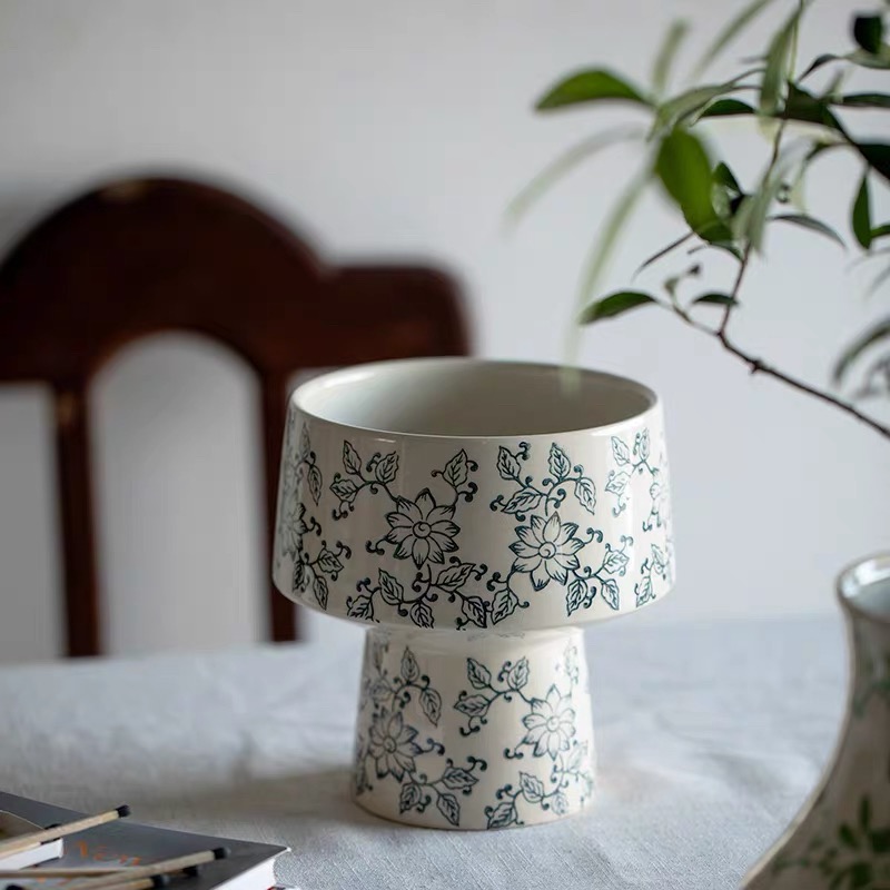 Blue and white porcelain pattern Phalaenopsis ceramic flowerpot, Chinese-style interior decoration, retro porcelain, universal basin for green plants and flowers, vase ornament, vase decoration, ceramic vase, ceramic flowerpot, porcelain vase, simple vase, vase decoration pic 10