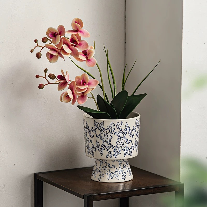 Blue and white porcelain pattern Phalaenopsis ceramic flowerpot, Chinese-style interior decoration, retro porcelain, universal basin for green plants and flowers, vase ornament, vase decoration, ceramic vase, ceramic flowerpot, porcelain vase, simple vase, vase decoration pic 7