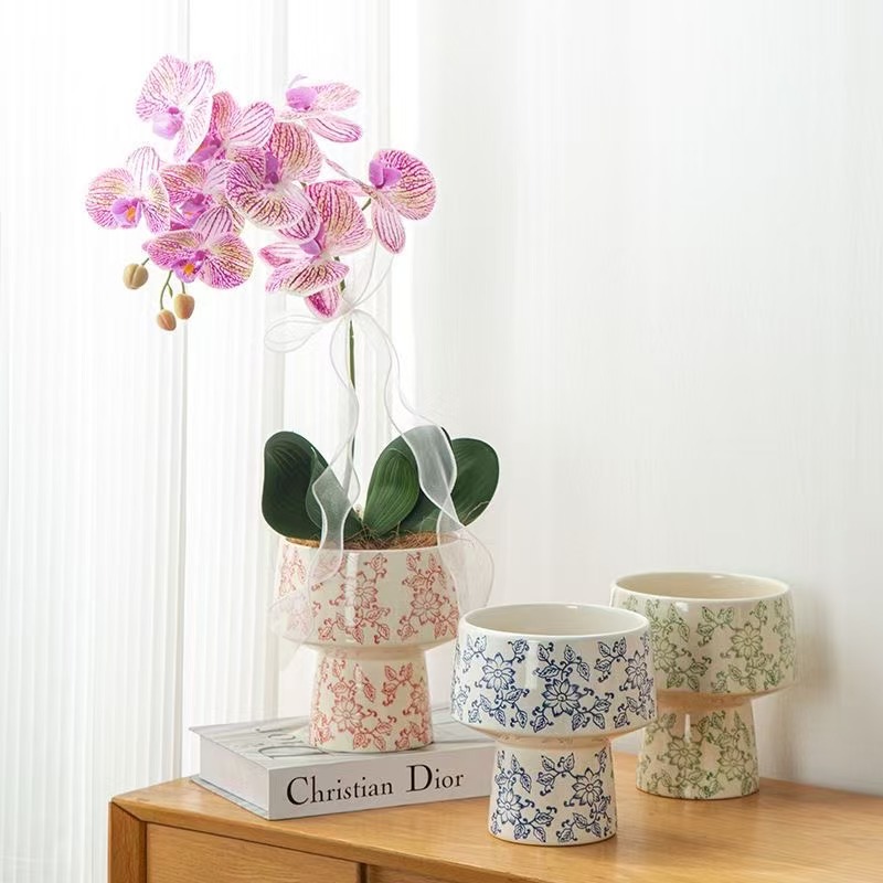 Blue and white porcelain pattern Phalaenopsis ceramic flowerpot, Chinese-style interior decoration, retro porcelain, universal basin for green plants and flowers, vase ornament, vase decoration, ceramic vase, ceramic flowerpot, porcelain vase, simple vase, vase decoration