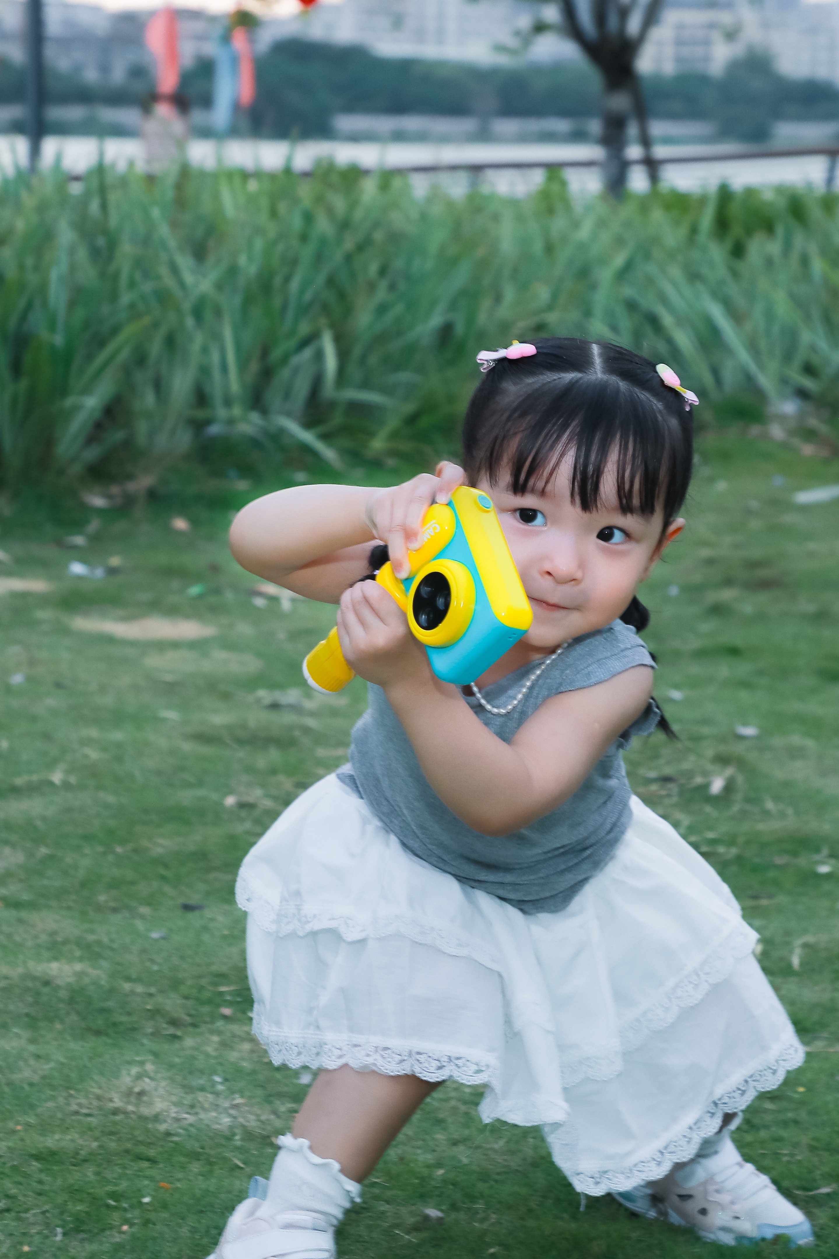 Children's camera can take high-definition pictures of cartoon toys, small single-lens reflex camera for students, new mini unicorn camera Application Scenario