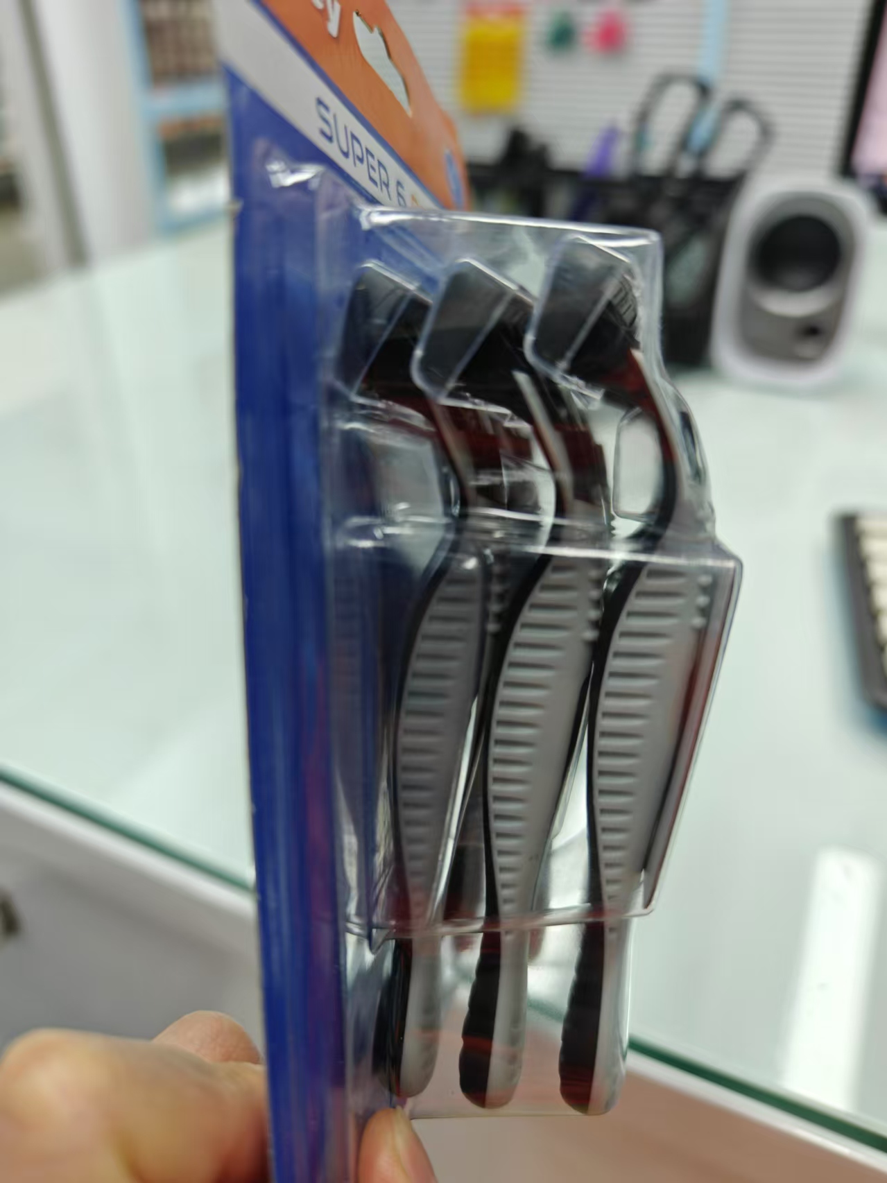 烧烤架/厨房膜/淋浴器套装/指甲刀指甲剪/指纹锁细节图