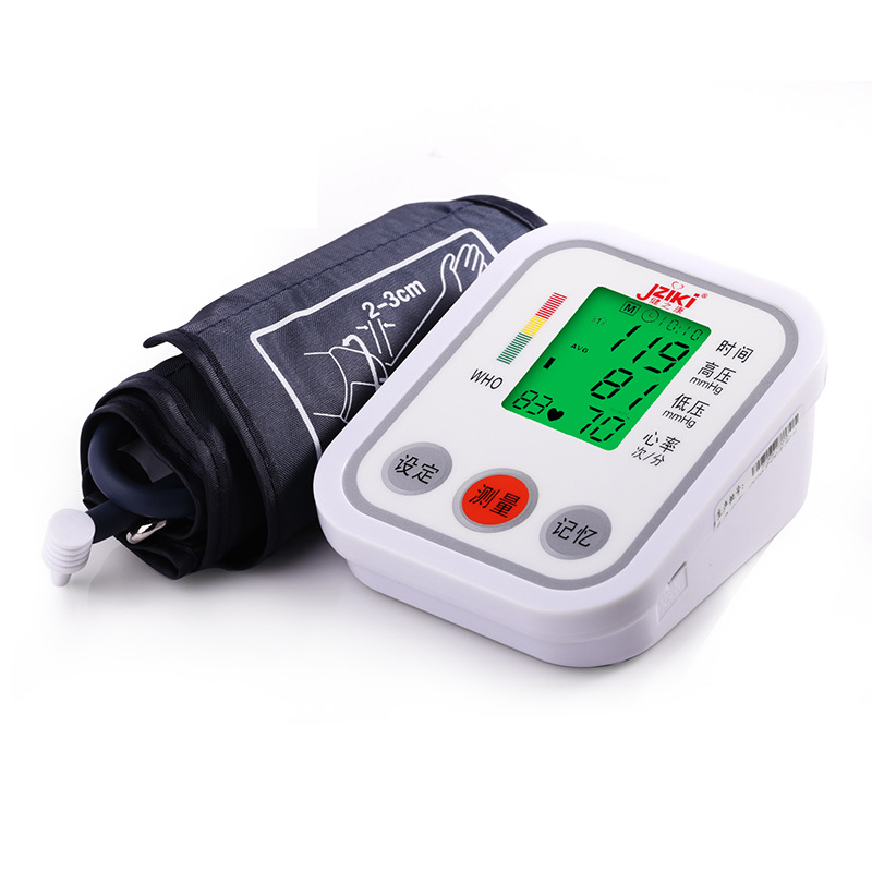 Factory direct sales electronic blood pressure monitor with voice broadcast, specially designed for the elderly with three-color backlit arm blood pressure measurement 1 Application Scenario