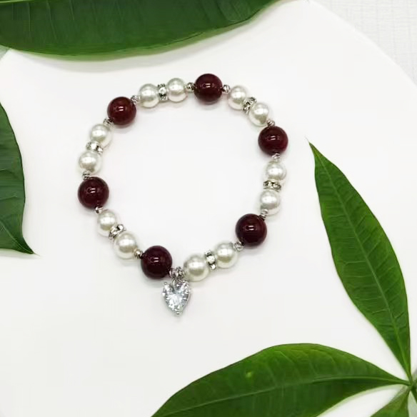 Shi Family Pearl Zircon Heart Bracelet, Angora red and pearl color bracelet, popular light luxury design, high-end feel, high appearance level, high-quality accessory bracelet detail image 2