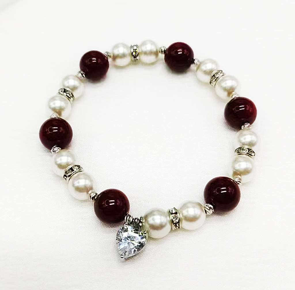 Shi Family Pearl Zircon Heart Bracelet, Angora red and pearl color bracelet, popular light luxury design, high-end feel, high appearance level, high-quality accessory bracelet detail image 10
