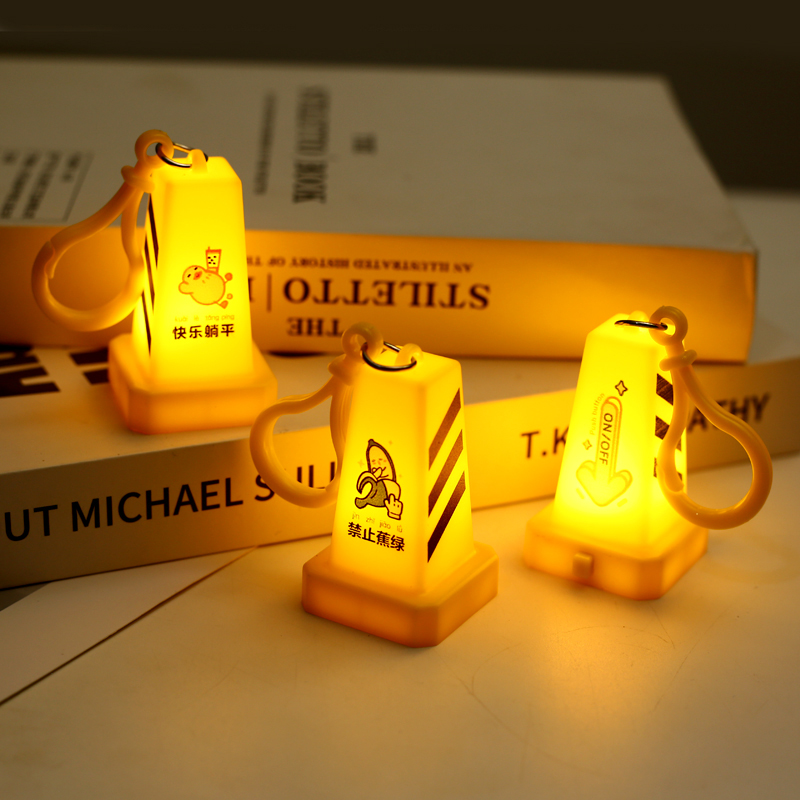 灯光画/动漫相关/熊猫/招财猫台灯/餐桌灯饰产品图