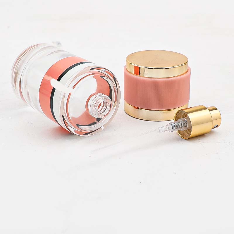 30ml cylindrical spray bottle, six-color mixed hair screw-top glass bottle, portable travel perfume, portioned bottle Application Scenario