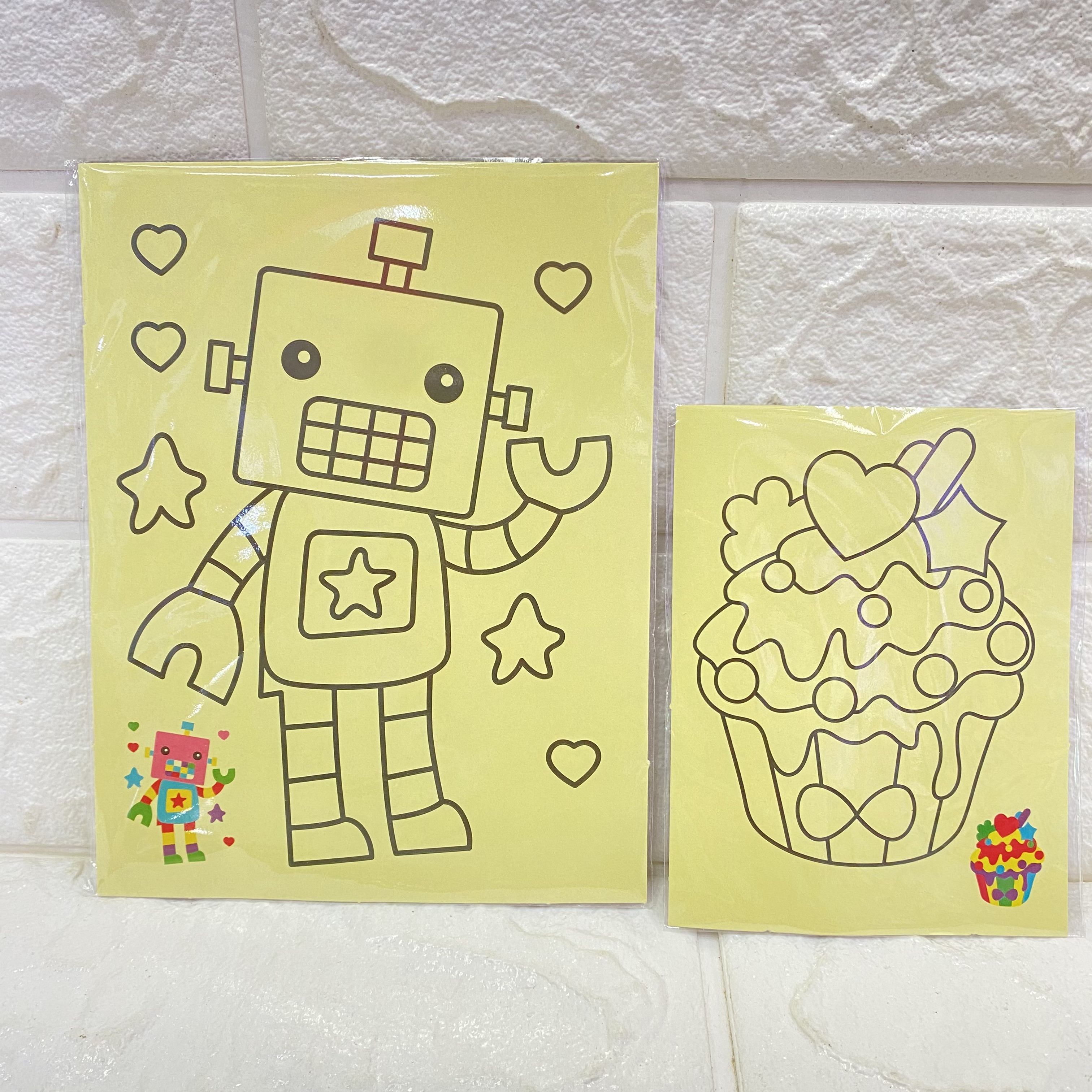 Children's sand painting diy set, hand-colored graffiti children's sand painting, yellow background small children's sand painting Specification image