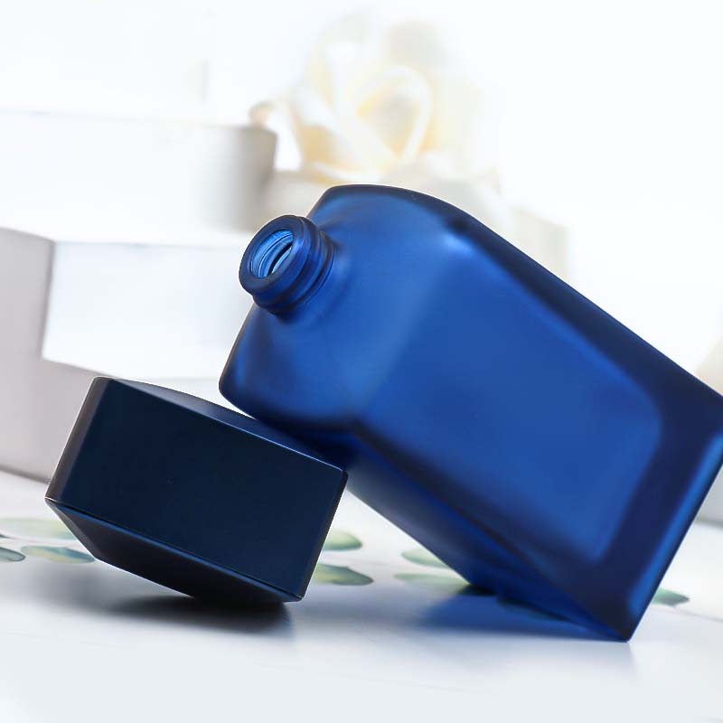 50ml perfume dispenser, spray bottle, high-end glass, portable travel, exquisite perfume bottle, empty sample bottle dispenser details Picture