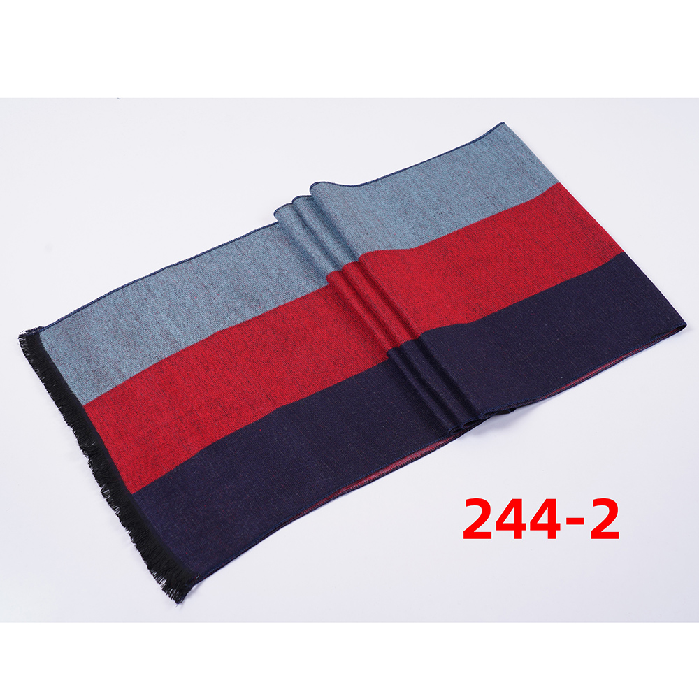 Autumn And Winter New Men's Scarf Lattice Warm Europe And The United States Simple Business Leisure Young People's Scarf Manufacturers Wholesale Checkerboard Men's Scarf Application Scenario