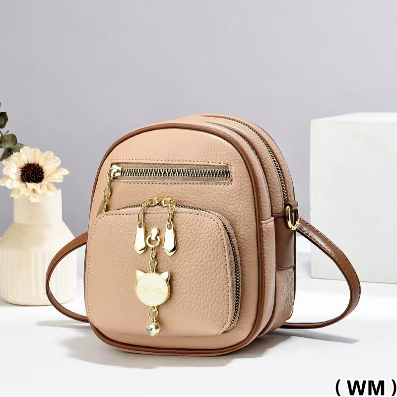 Equipaje de plum fang yi ding industria de la bolsa mini nueva mochila pequeña de dos hombros bolsa crossbody de doble uso popular bolsa de un hombro Application Scenario