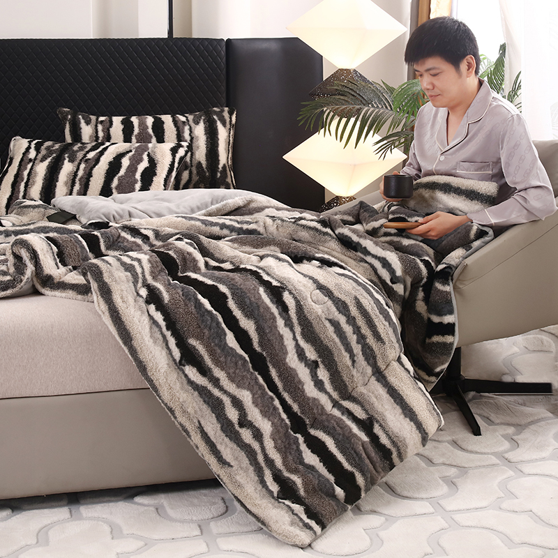 Quilt core Winter quilt, rabbit fleece Teddy Magila Milk fleece thickened warm single and double Double fleece quilt gift DB Home Textiles Specification image