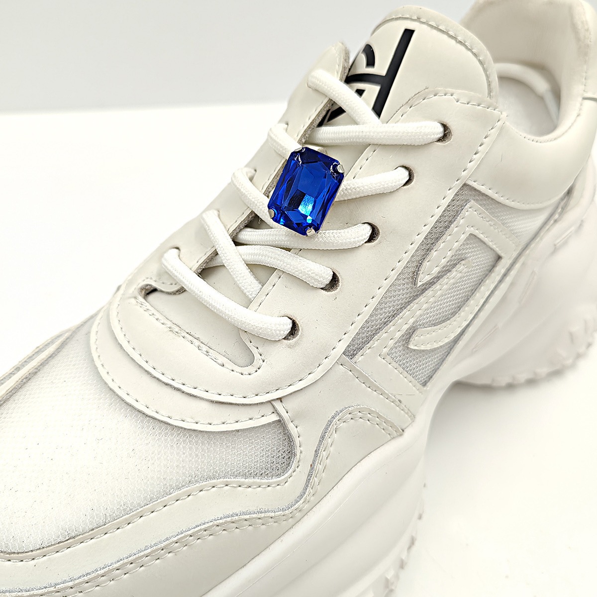 Crystal diamond-encrusted shoe buckles, water diamond shoelace buckles, shoe flower accessories, multi-color diamond-encrusted shoe accessory buckles Specification image