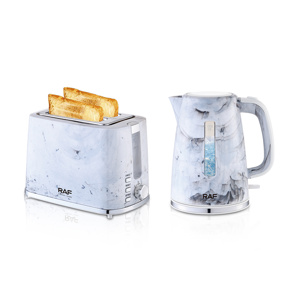 RAF European standard cross-border water bottle toaster set, household double-decker charter breakfast machine and 1.7L household water bottle Application Scenario