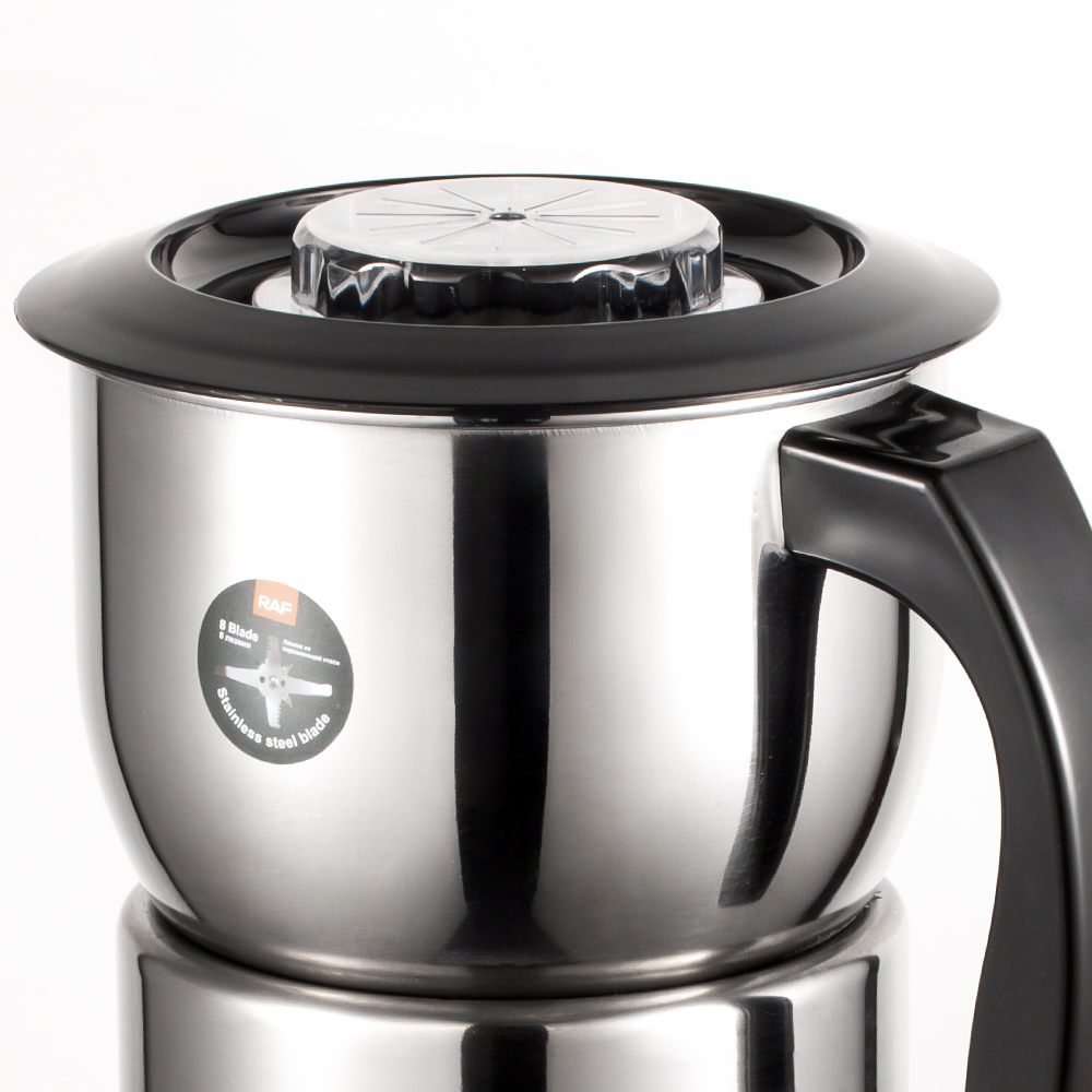 RAF European and American standard electric bean grinder, dry grinder, household lightweight grinding cup, portable coffee bean pulverizer R.7129 Application Scenario