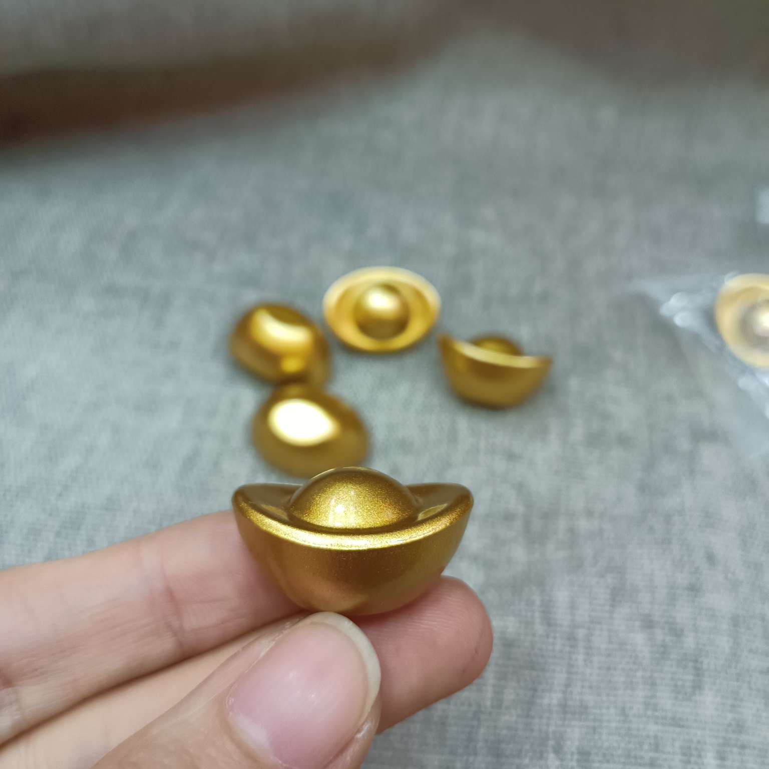 中公工艺金元宝银元宝小元宝实心元宝2.5公分旅游纪念品送礼送长辈礼物金山银山银锭子黄金万两小摆件家居用品小饰品小元宝摆饰细节图