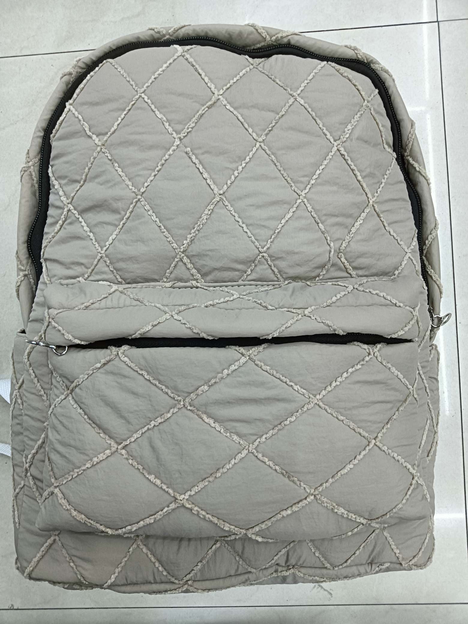 双肩背包男女款电脑背包 青少年出行旅行箱包皮具 时尚休闲双肩包 大容量防水耐磨背包细节图