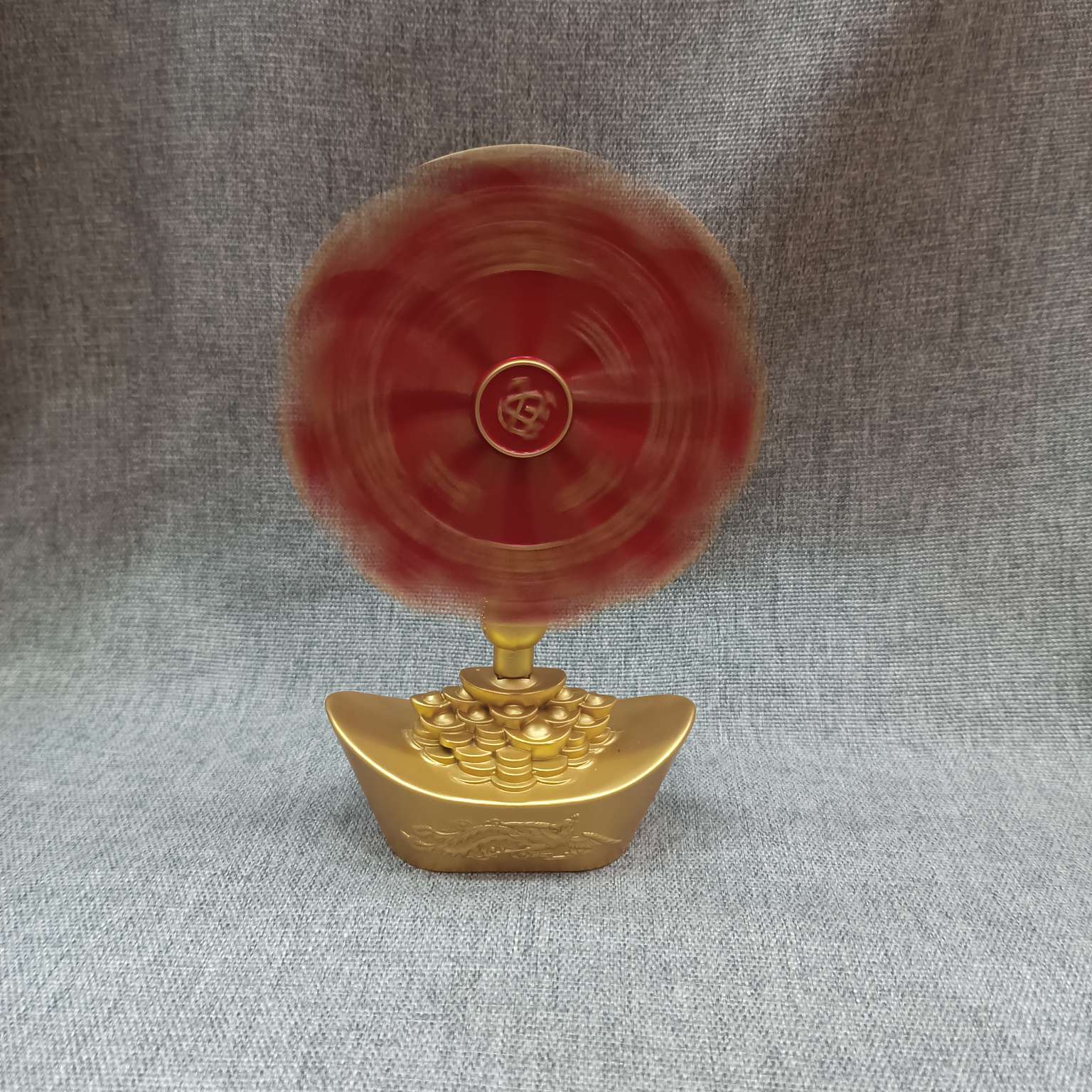 Zhonggong Craftsmanship benefits us and prospers. Red oil windmill ornaments bring good luck. Dragon and phoenix ingots, tourist souvenirs, excellent gifts, exquisite presents, blessing gifts, peace mascots, home decorations, small ornaments, festive items. Red oil detail image 5