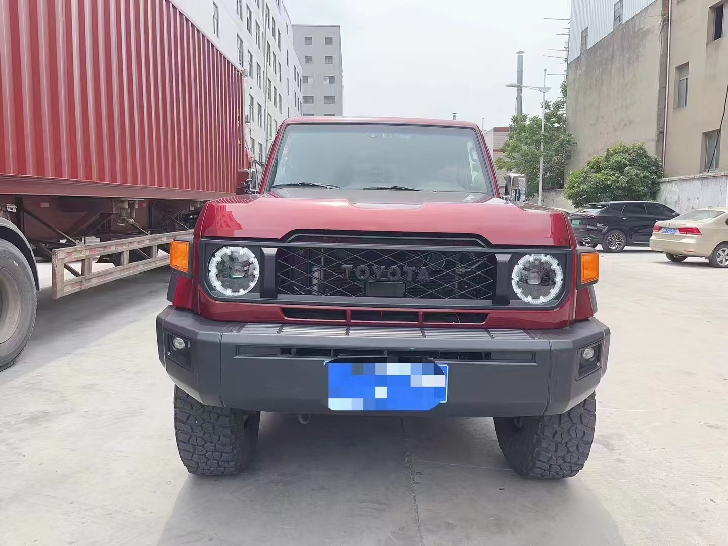 The complete set of upgraded LC70/79 details Picture