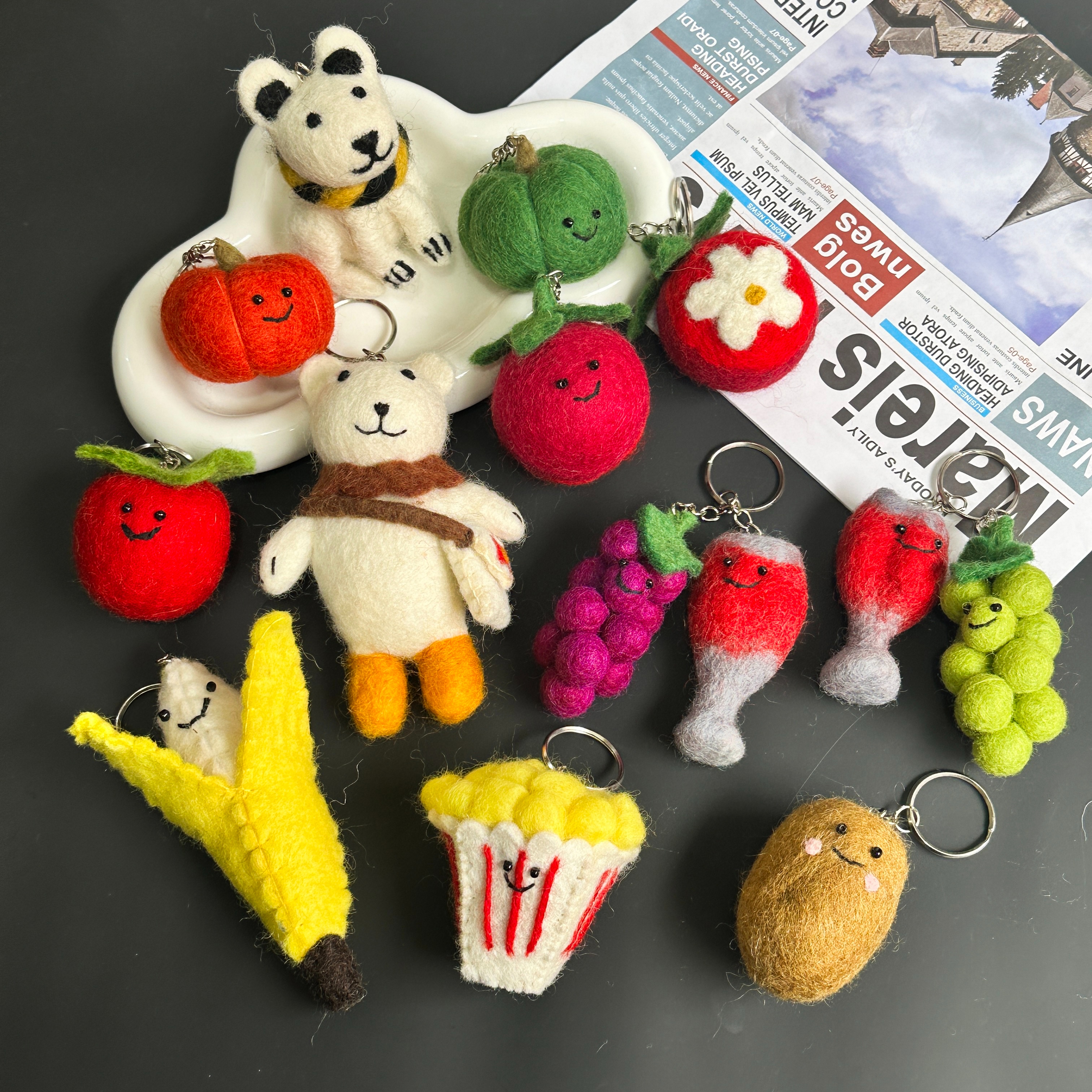 果蔬系羊毛毡挂件miu系包挂高颜值玩偶钥匙扣配饰配件饰品挂件详情2