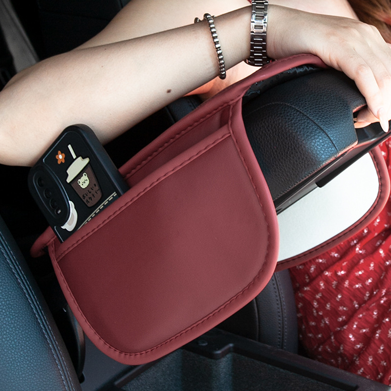 Multi-functional car armrest box height-increasing pad, car armrest box pad with storage, car leather and cotton, cross-border best-selling interior armrest box cover Application Scenario