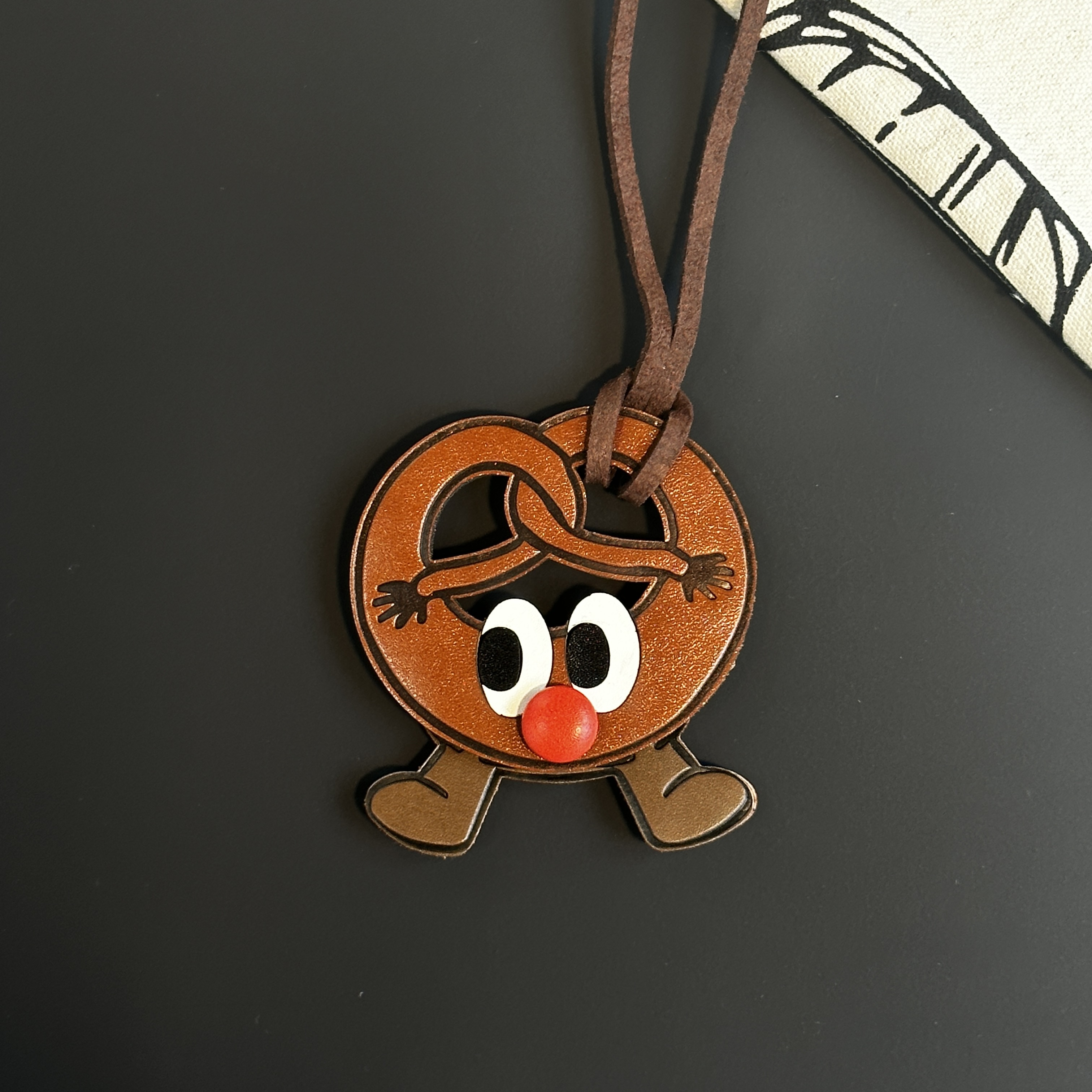 腊肠狗手绳包包挂饰合集可爱高颜值皮质挂件好寓意钥匙扣组合挂件详情12