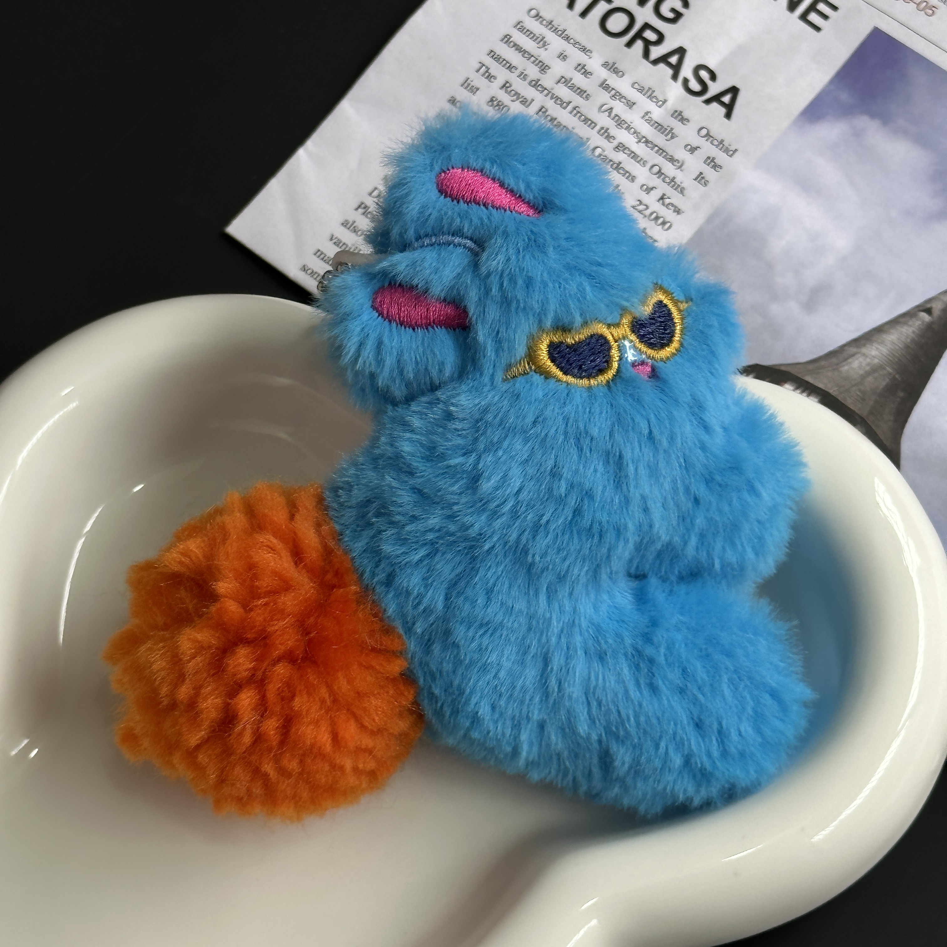 可爱毛绒墨镜兔兔miu系包挂挂件高颜值ins风钥匙扣挂饰配饰配件详情16