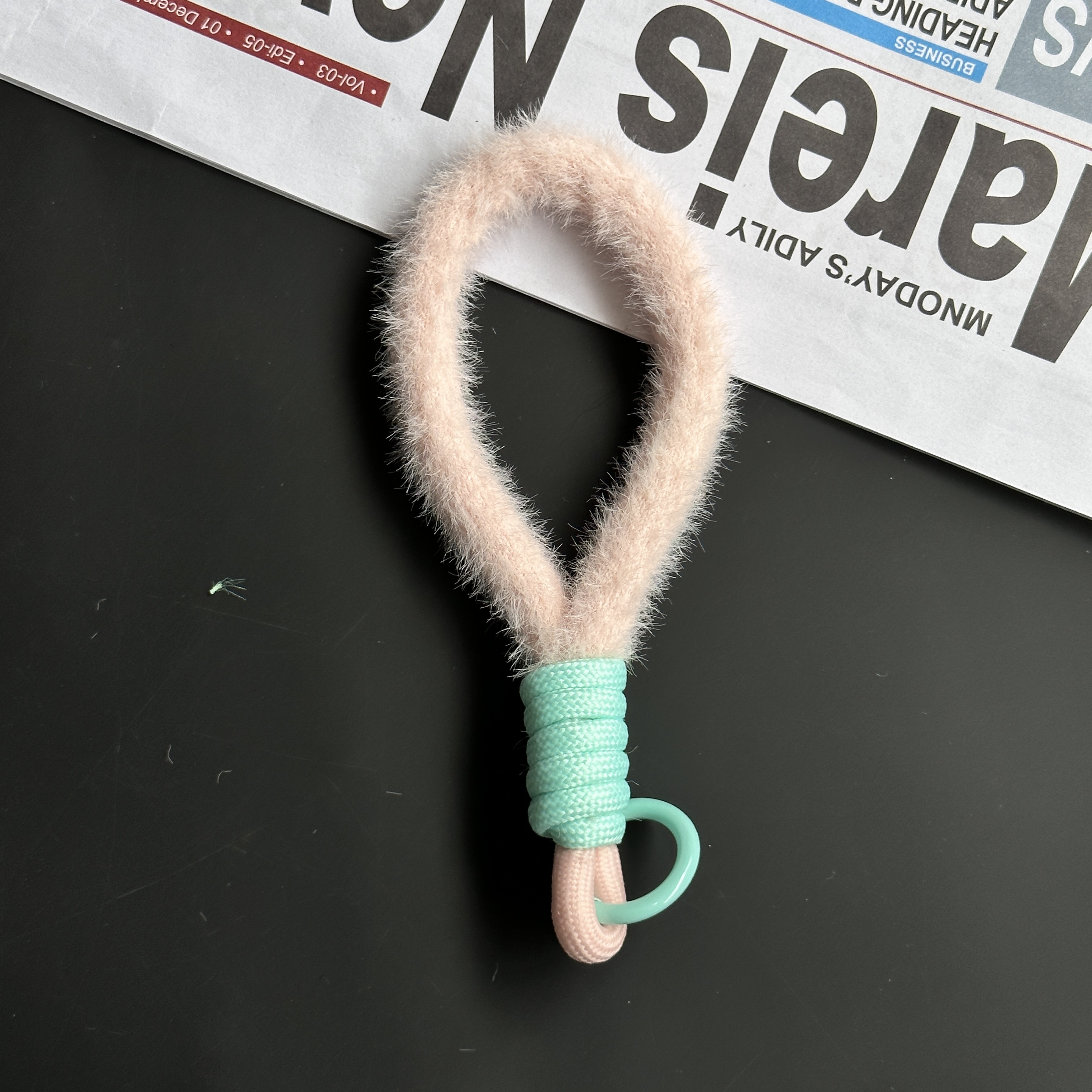 手工编织miu系包挂配饰高颜值ins挂绳挂件手机壳手挽绳钥匙扣配件详情13