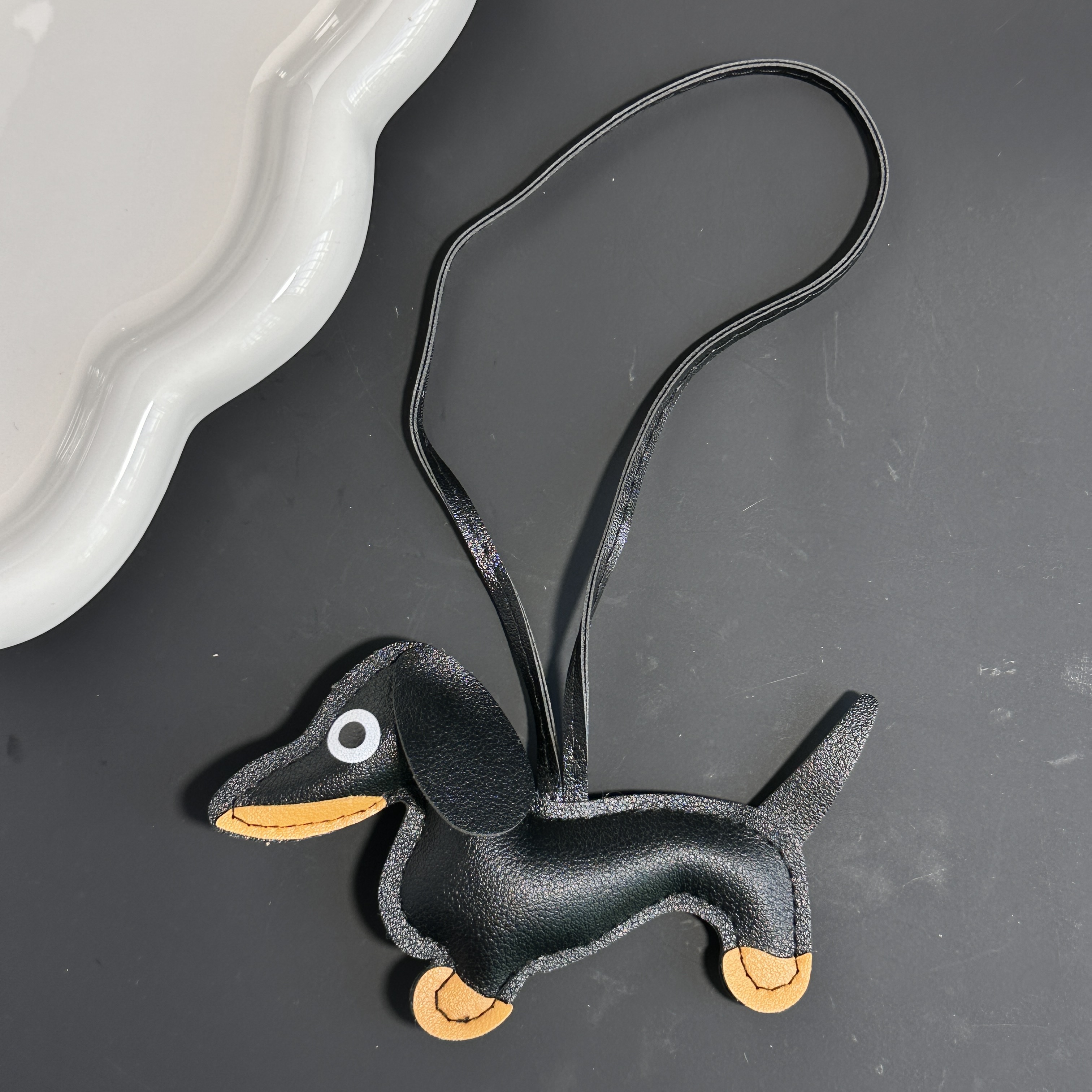 腊肠狗手绳包包挂饰合集可爱高颜值皮质挂件好寓意钥匙扣组合挂件详情18